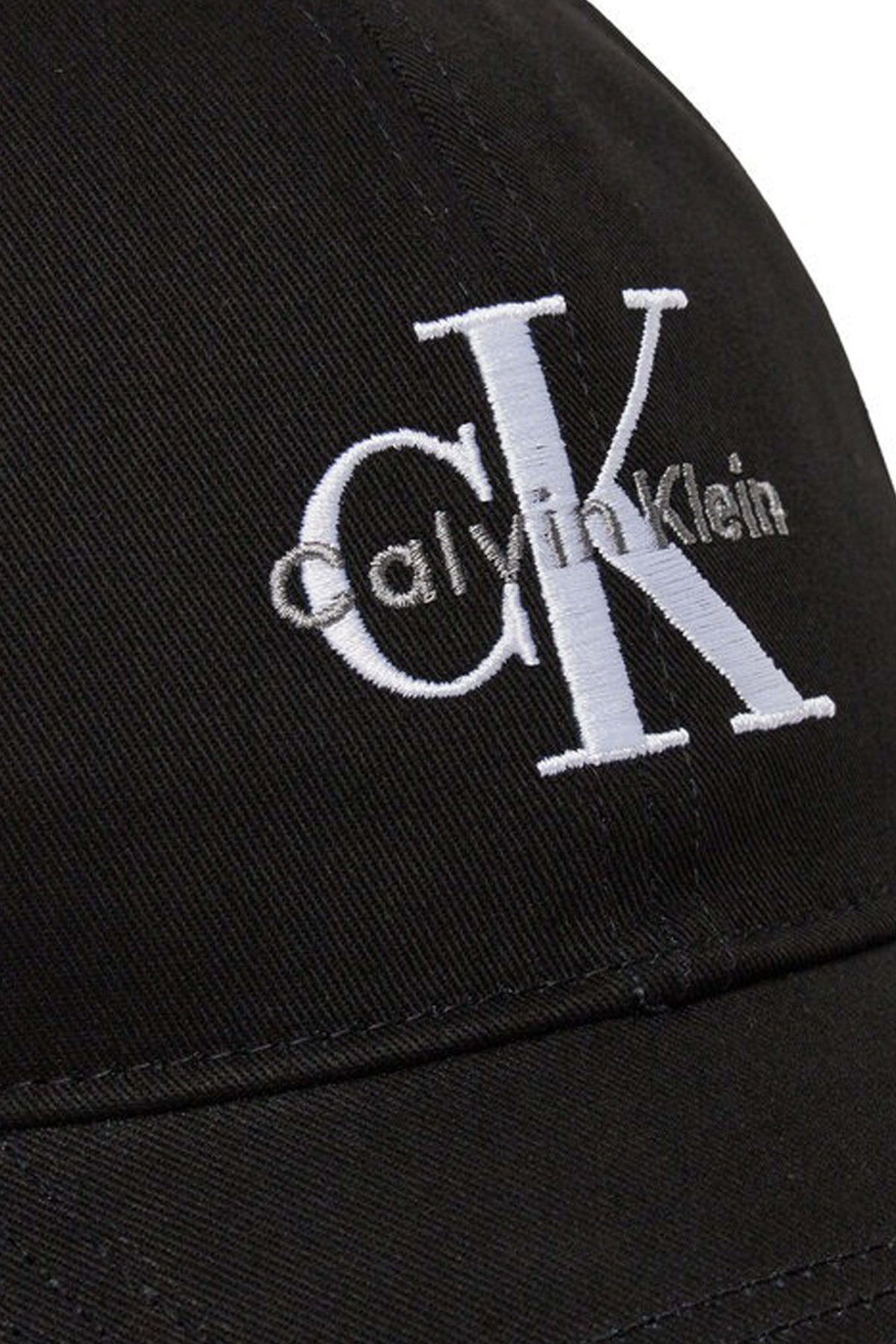 CALVIN KLEIN CAP en color NEGRO (4)