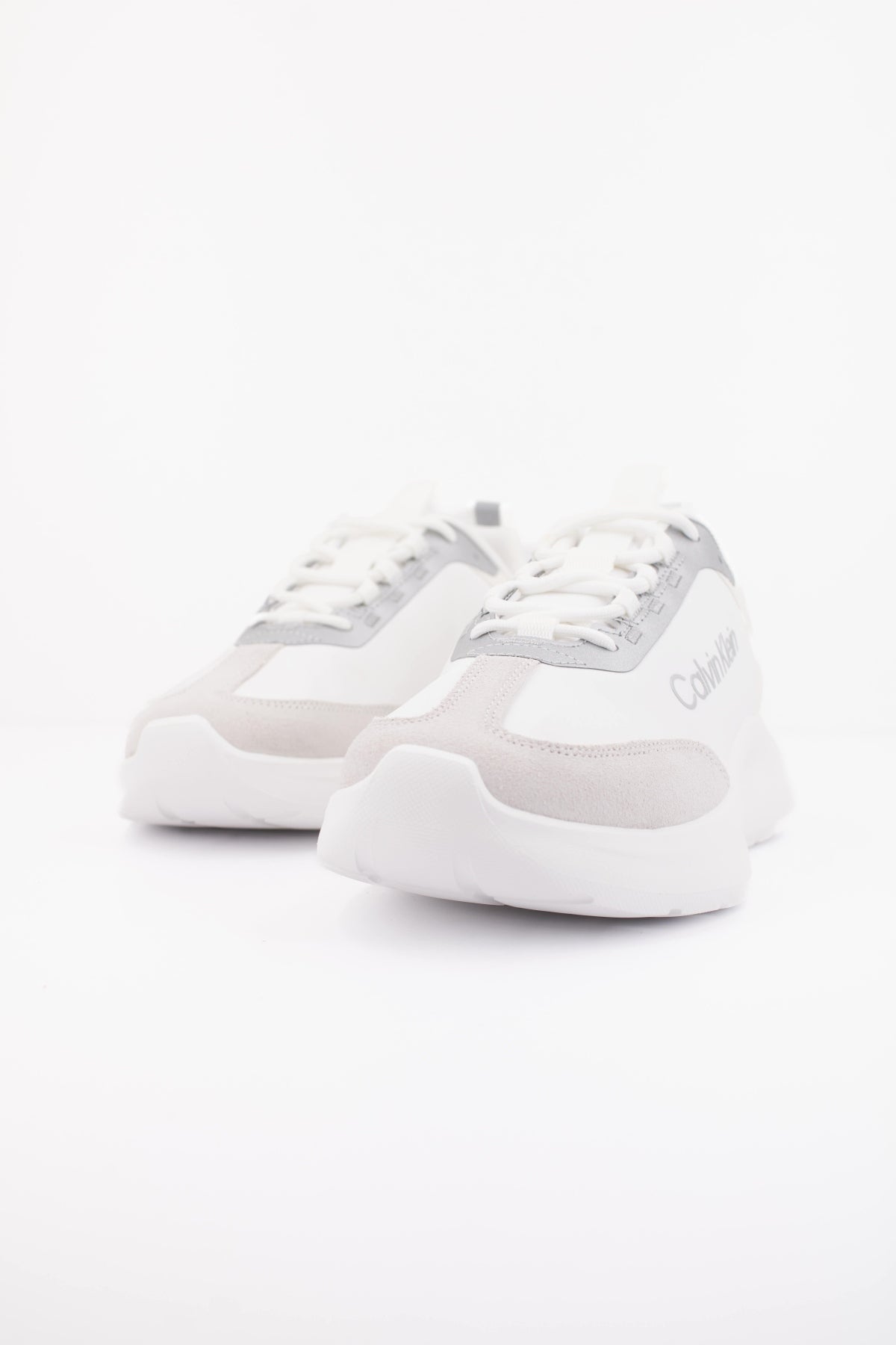 CALVIN KLEIN LIGHT EVA RUNNER NYL-SUE en color BLANCO (2)