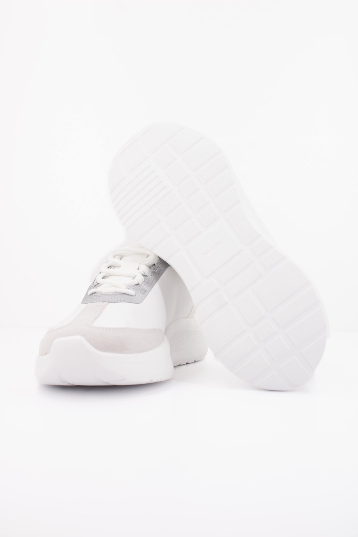 CALVIN KLEIN LIGHT EVA RUNNER NYL-SUE en color BLANCO (5)