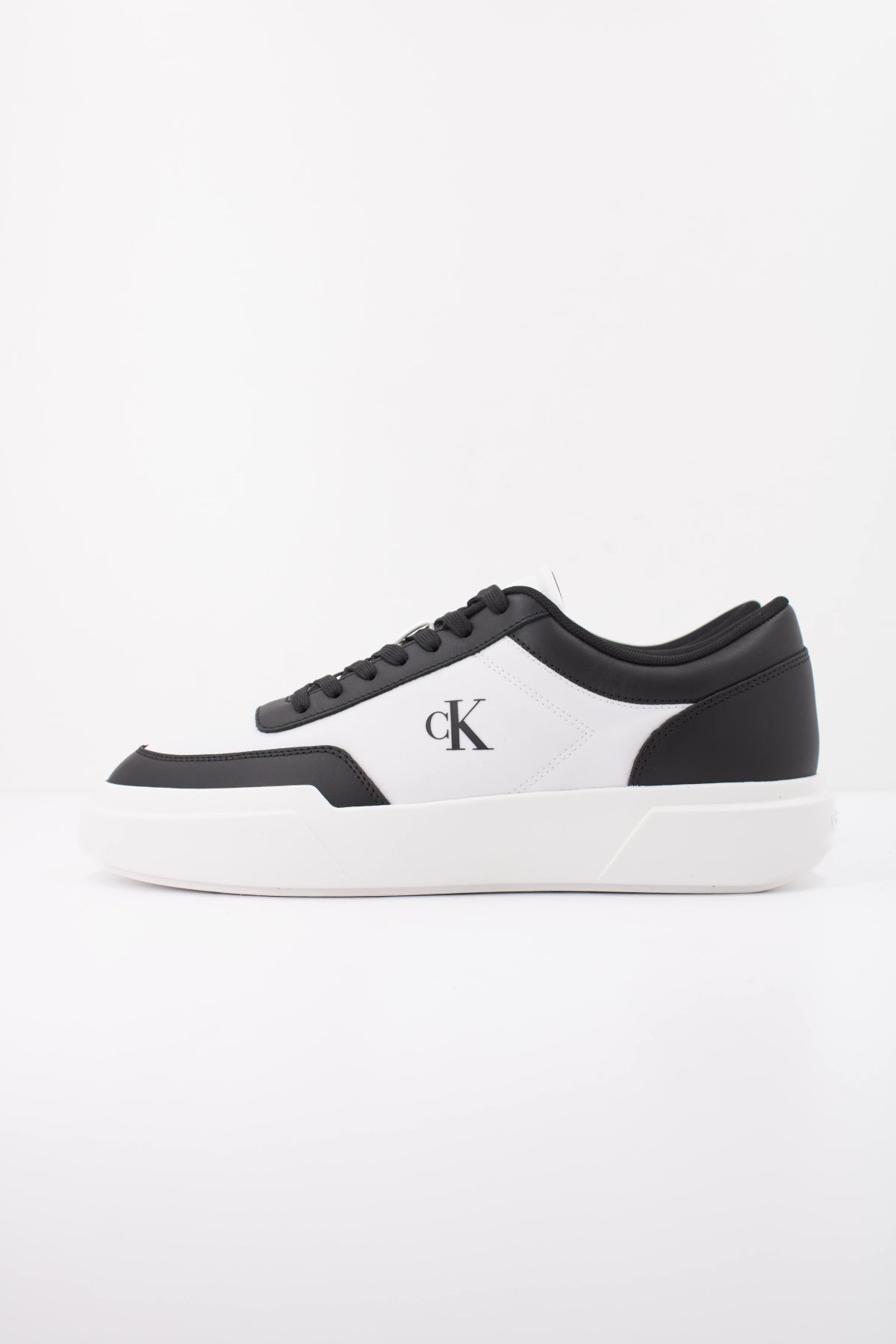 CALVIN KLEIN HM0HM02326 en color BLANCO (1)