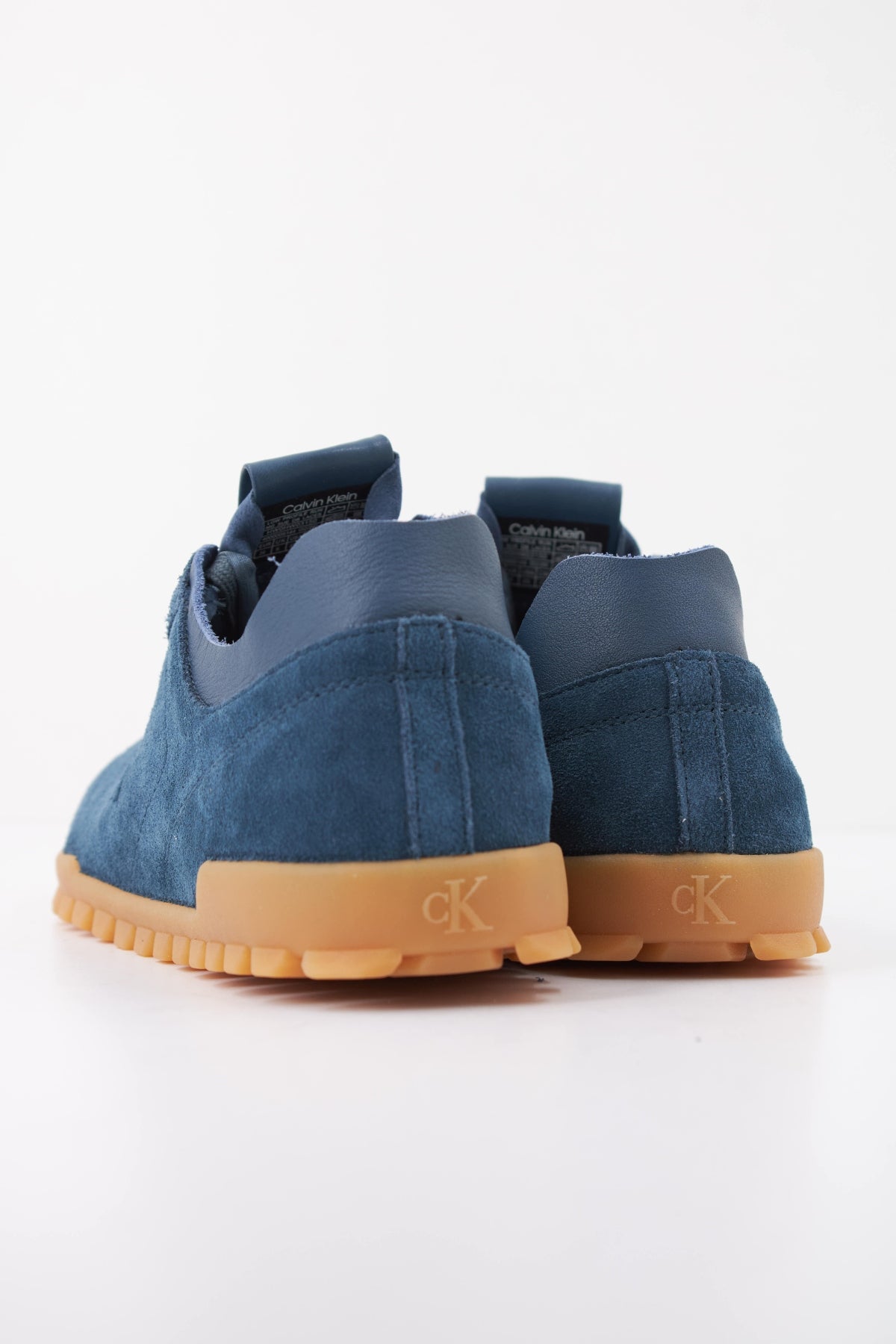CALVIN KLEIN LOW PROFILE RUN MG en color AZUL (4)