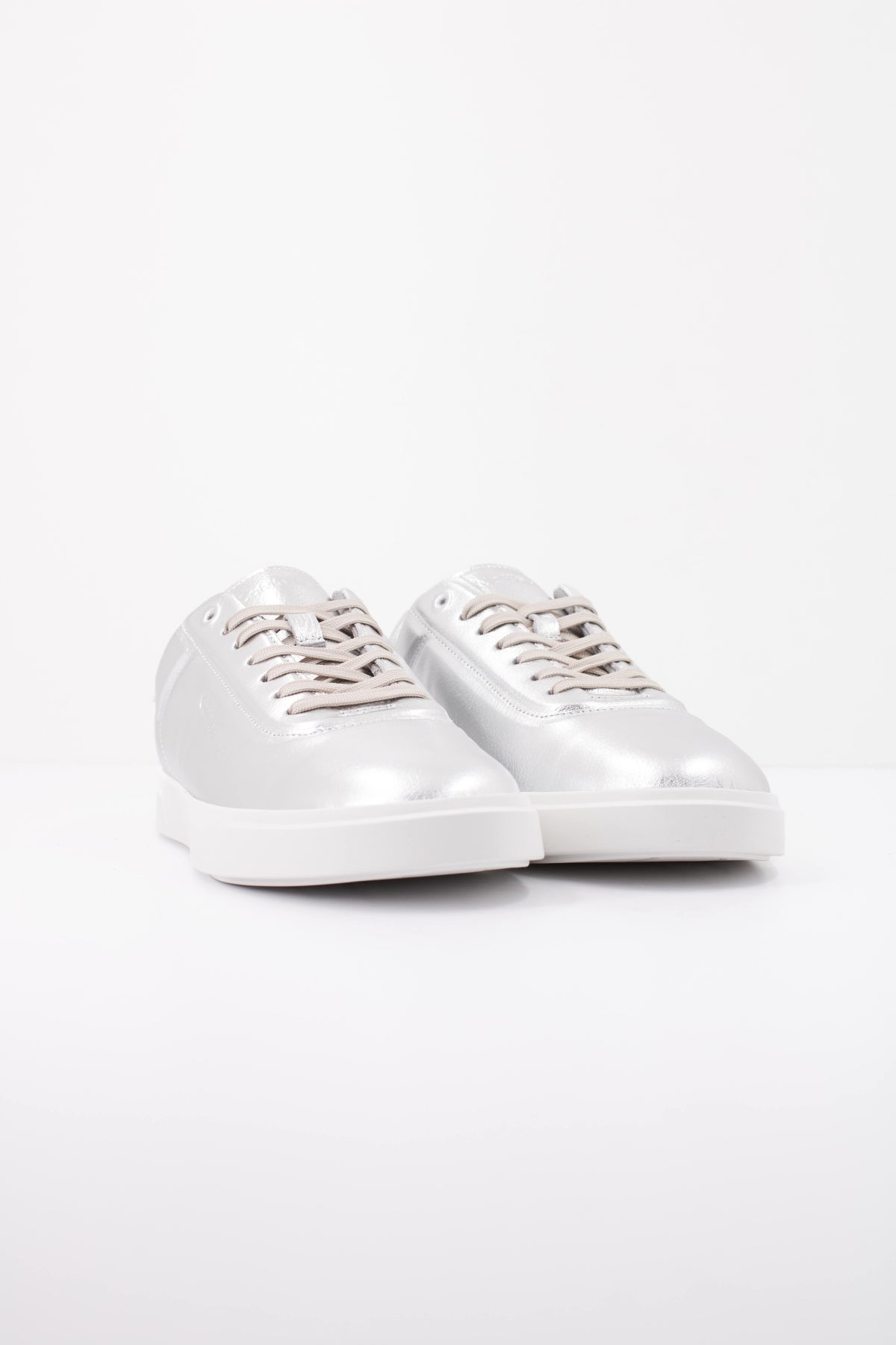 CALVIN KLEIN HW0HW03289 en color PLATA (2)