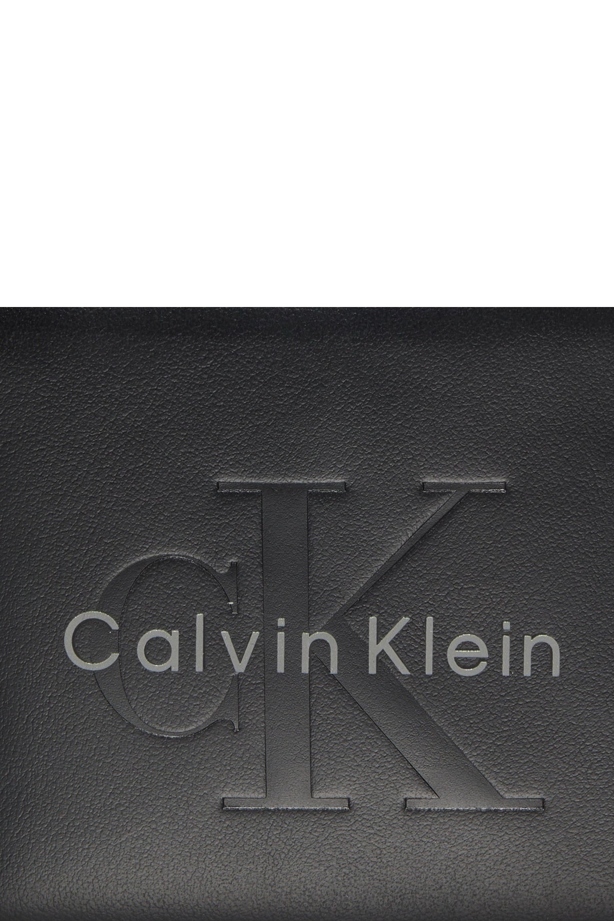CALVIN KLEIN LV04D1156G BOLD BILLFOLD COIN en color NEGRO (3)