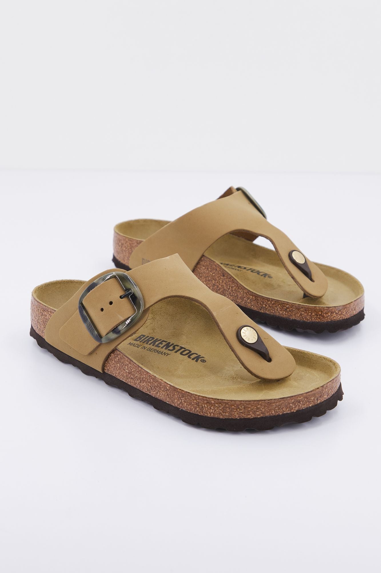 BIRKENSTOCK GIZEH BIG BUCKLE NU MUD en color VERDE (1)