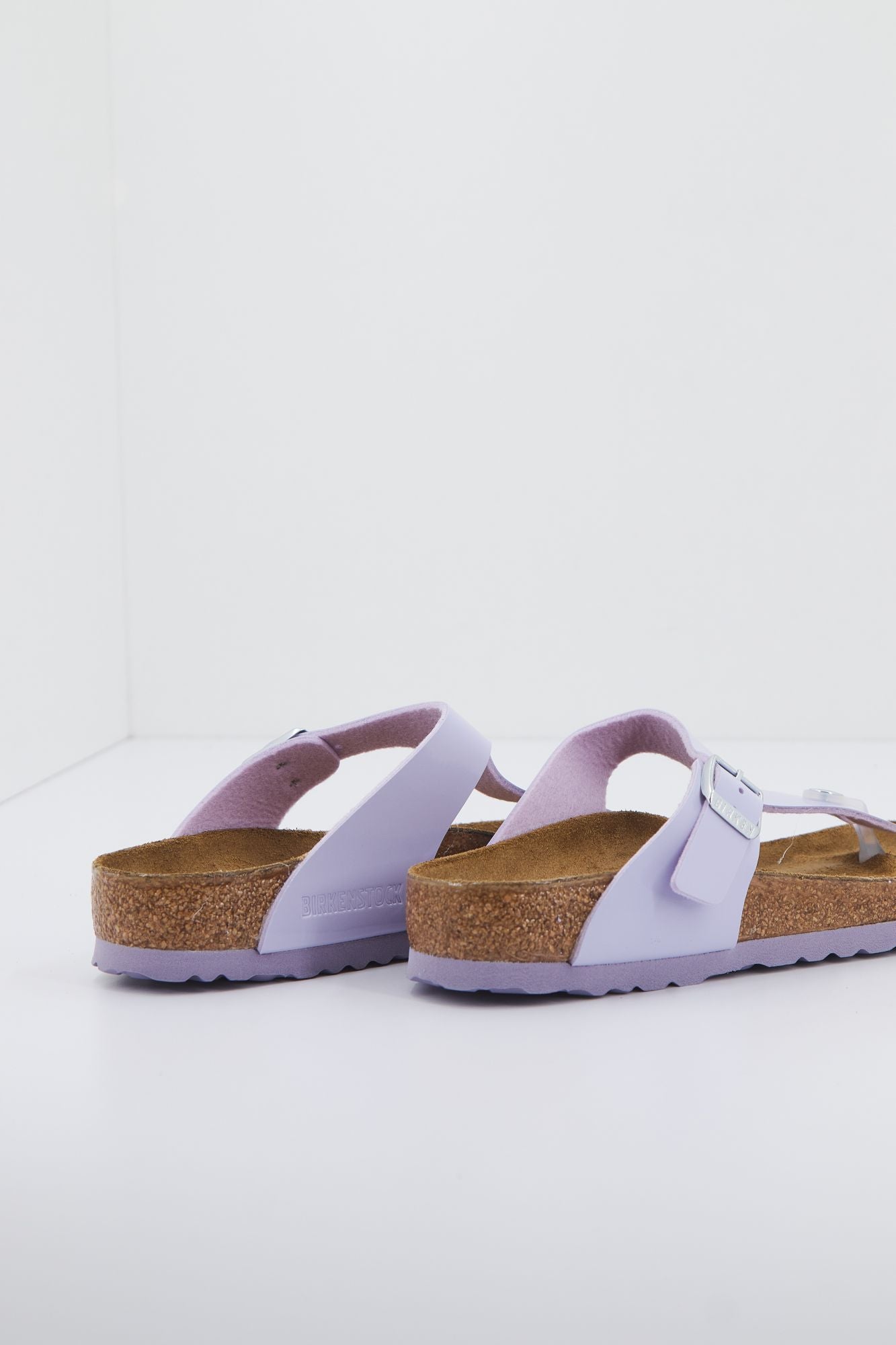 BIRKENSTOCK GIZEH BF en color VIOLETA (3)