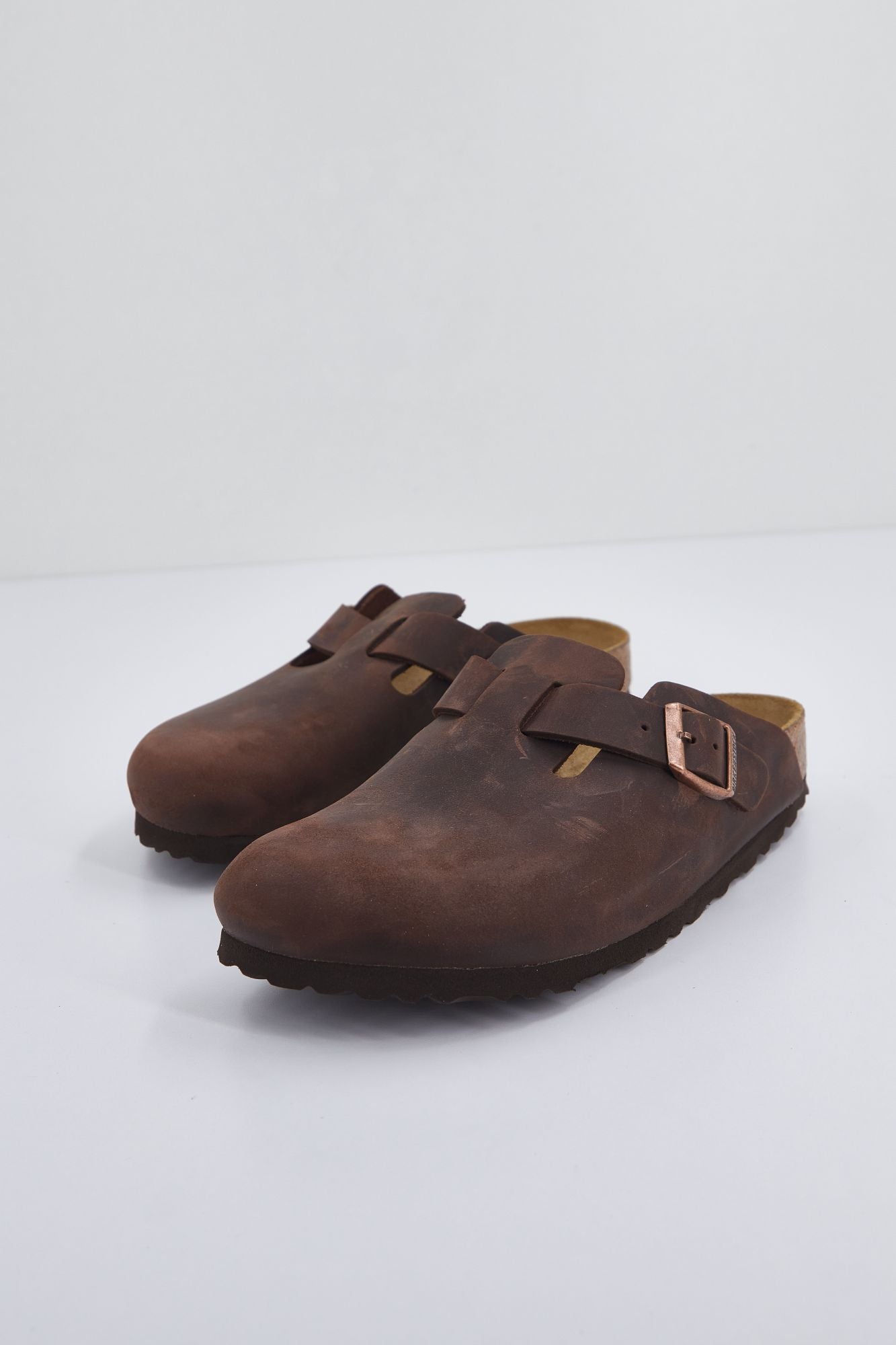 BIRKENSTOCK BOSTON NU en color MARRON (2)