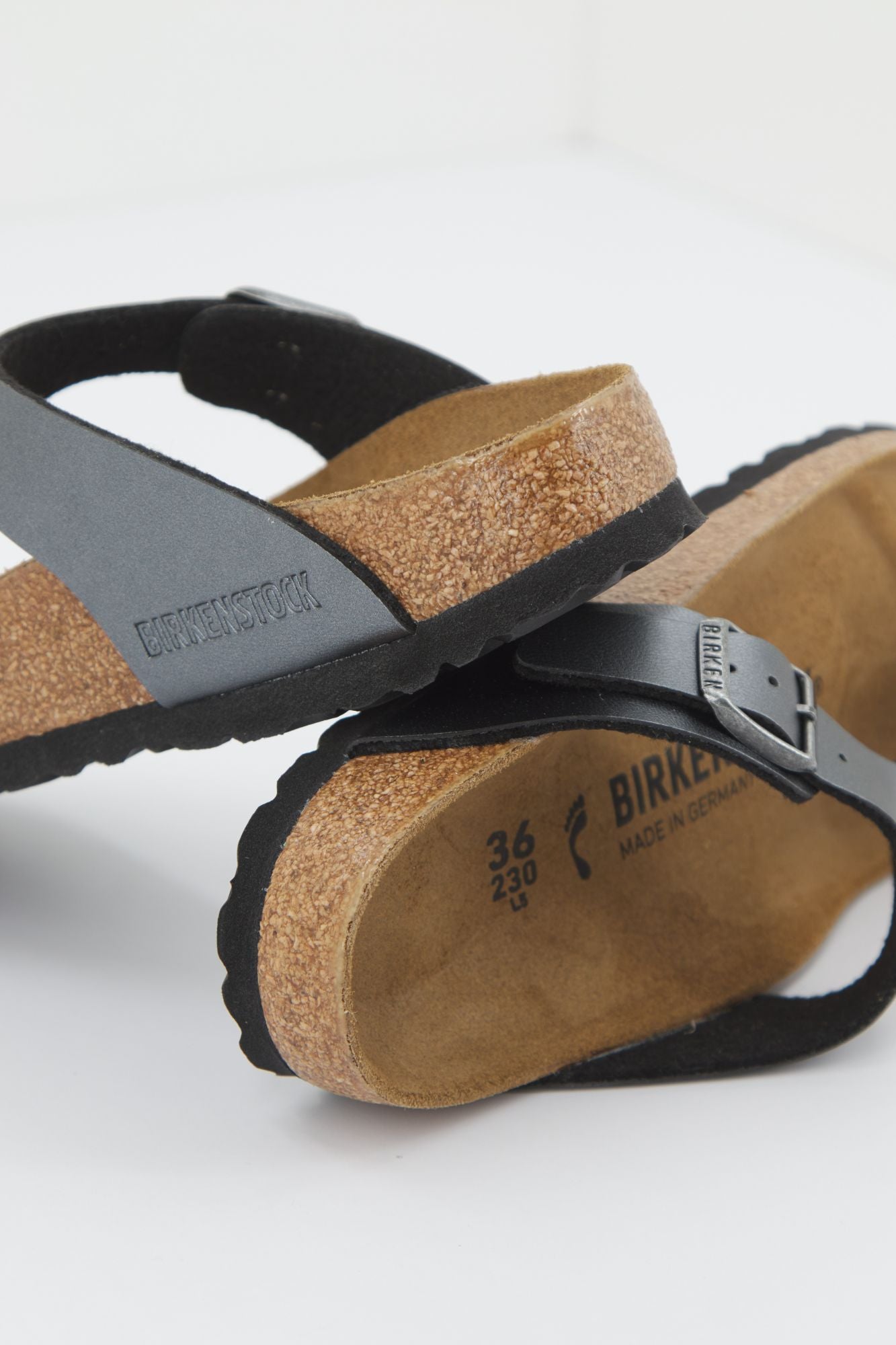 BIRKENSTOCK GIZEH BF en color NEGRO (3)