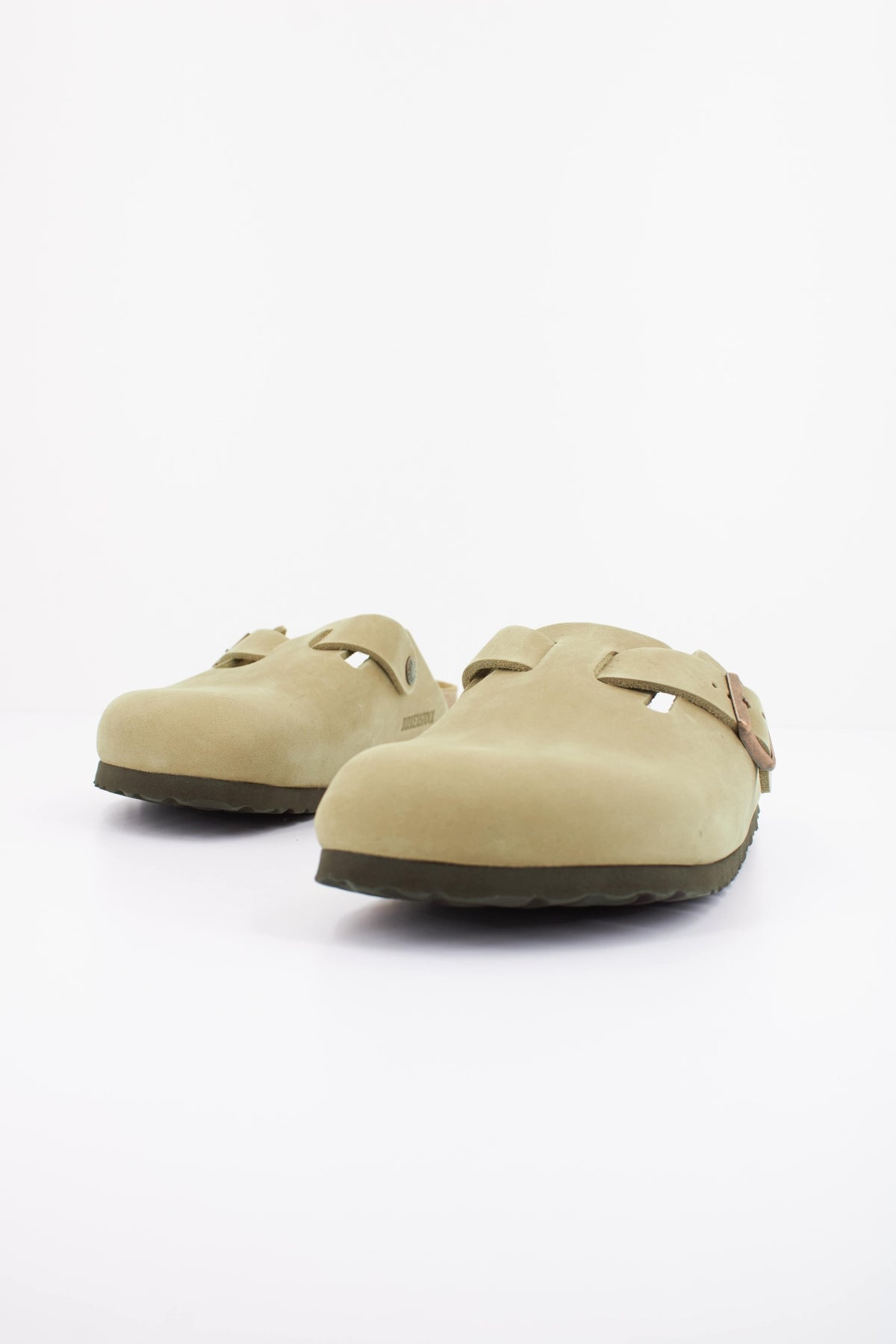 BIRKENSTOCK BOSTON LEOI en color MARRON (2)