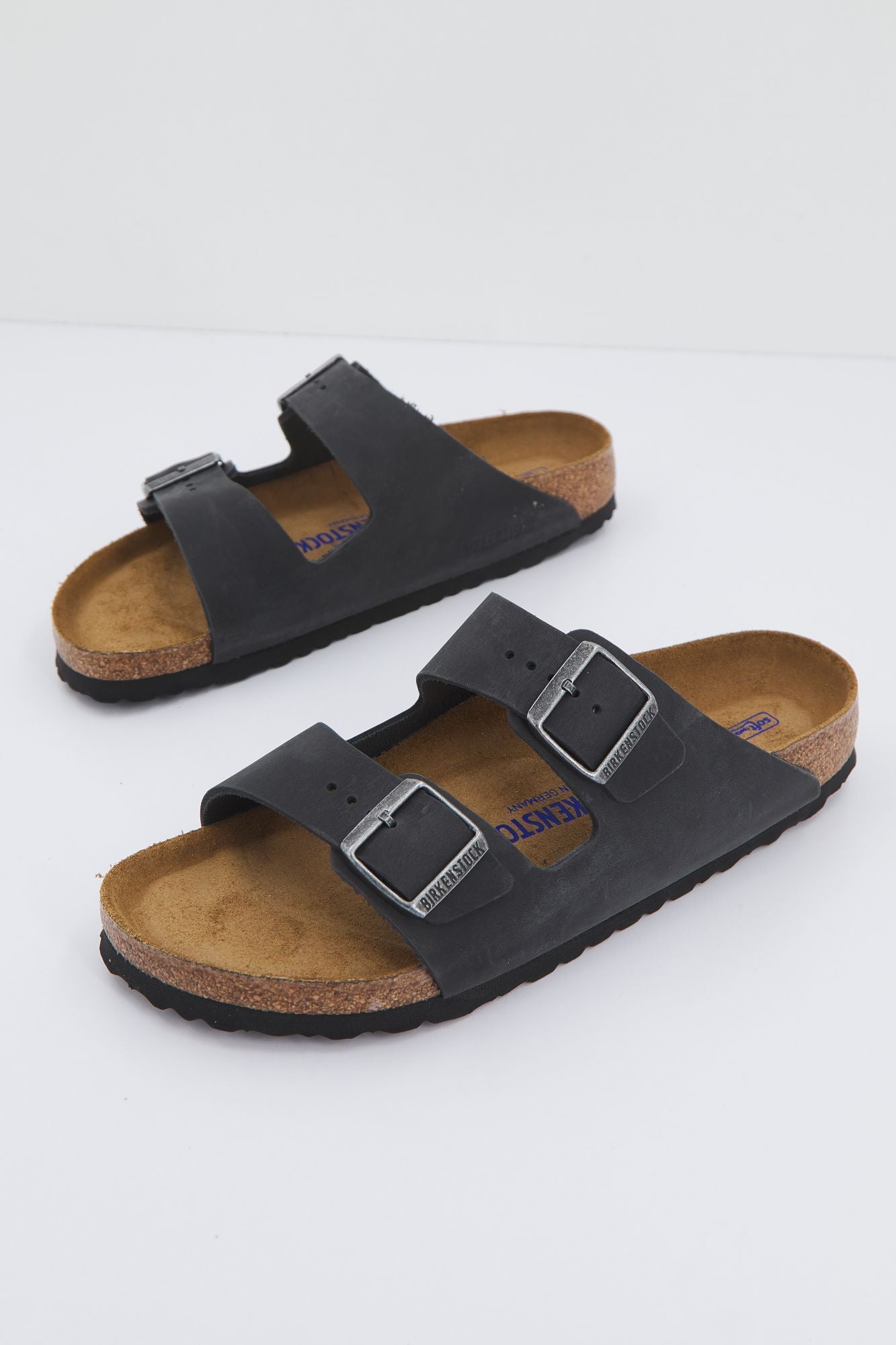 BIRKENSTOCK ARIZONA SFB en color NEGRO (1)