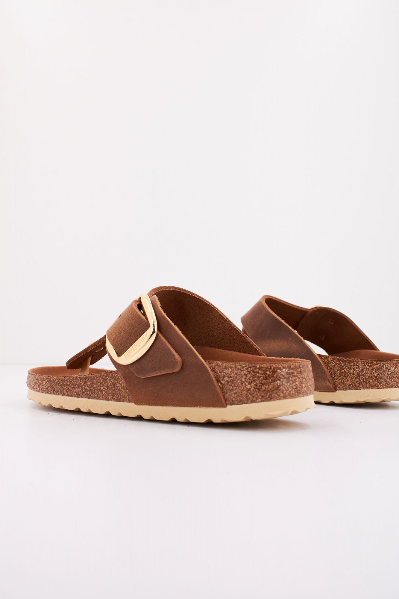 BIRKENSTOCK GIZEH BIG BUCKLE OILED LE en color MARRON (3)