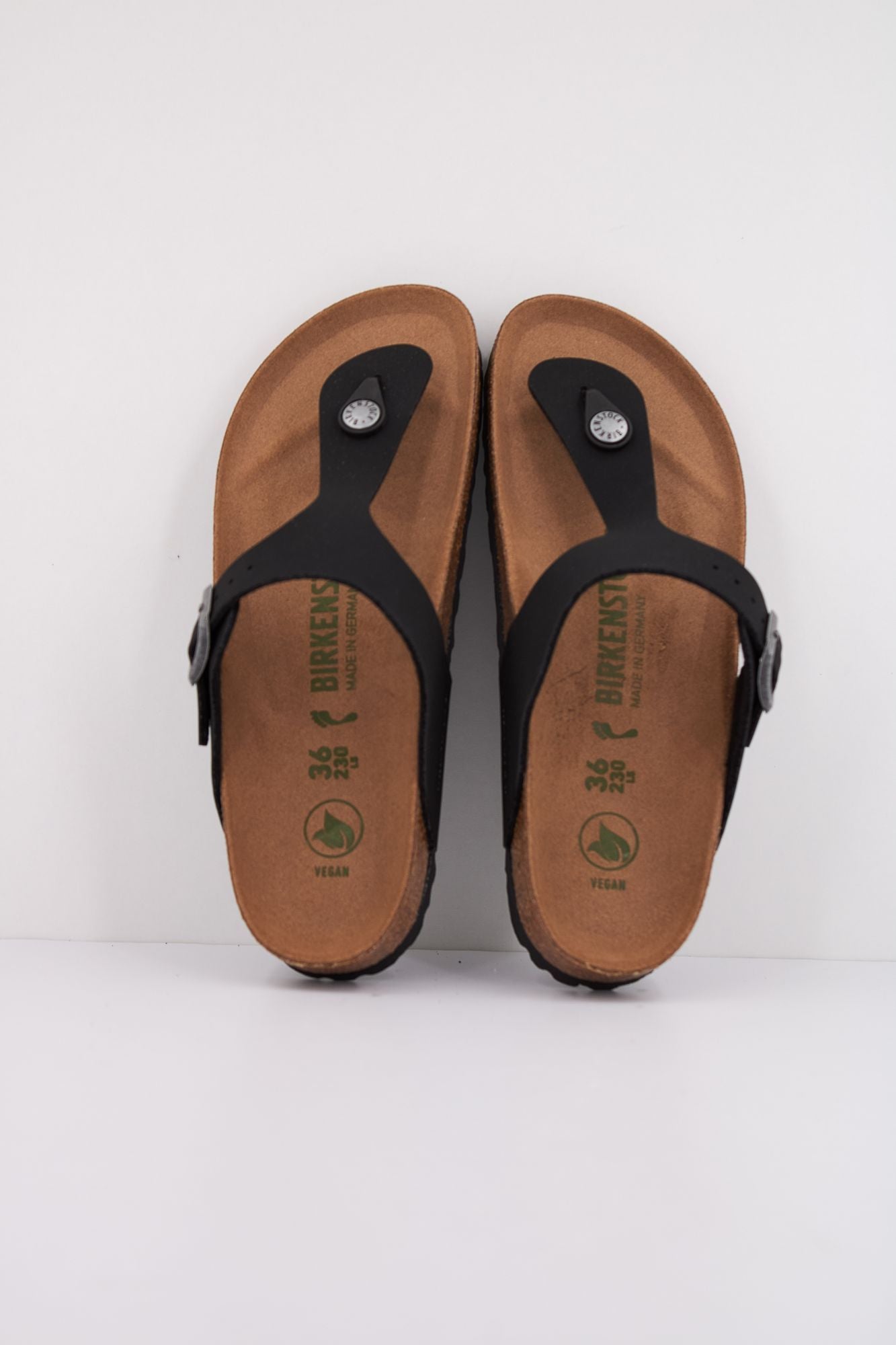 BIRKENSTOCK GIZEH BS en color NEGRO (3)