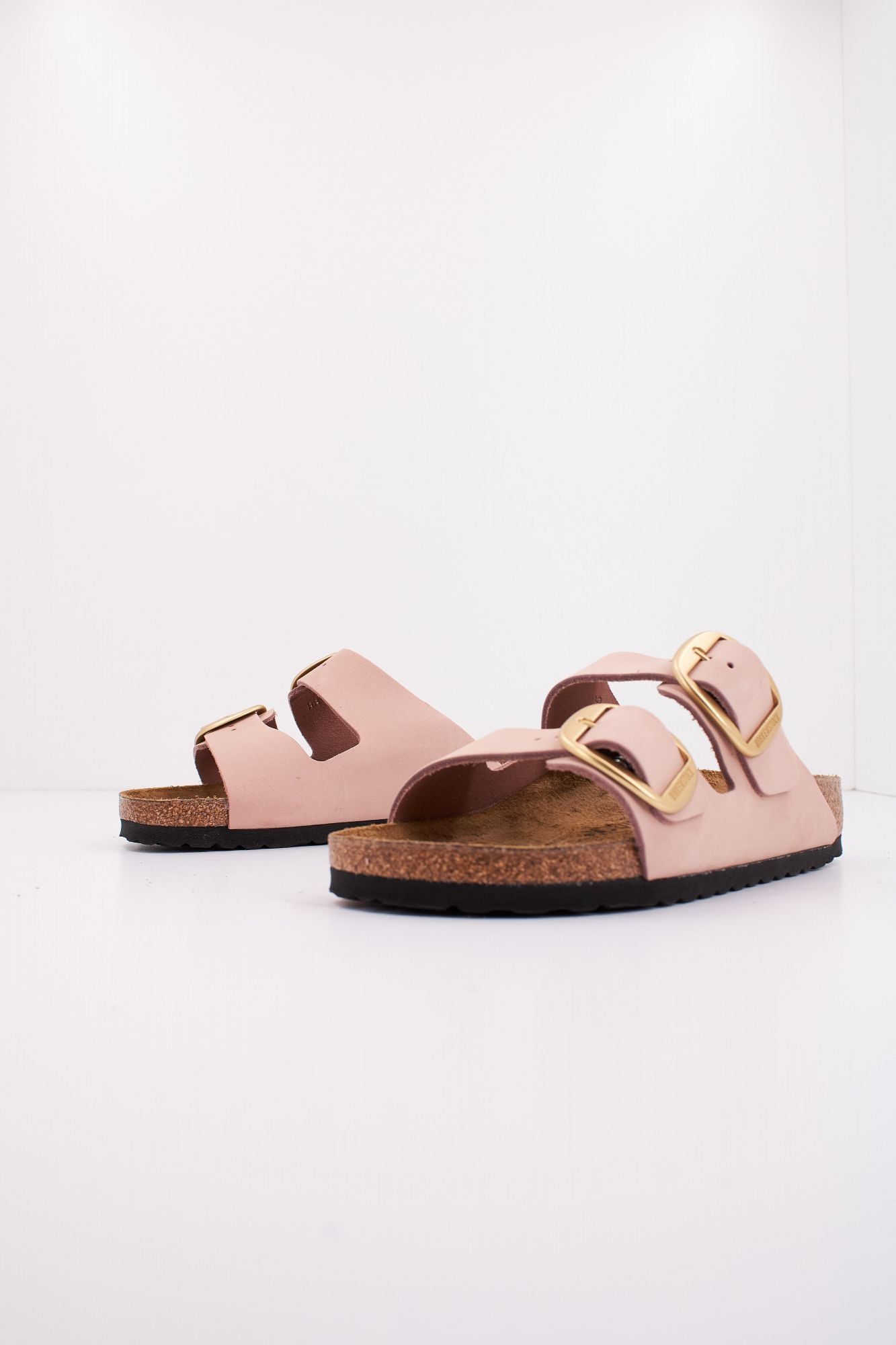 BIRKENSTOCK ARIZONA BIG BUCKLE NUBUCK en color NUDE (2)