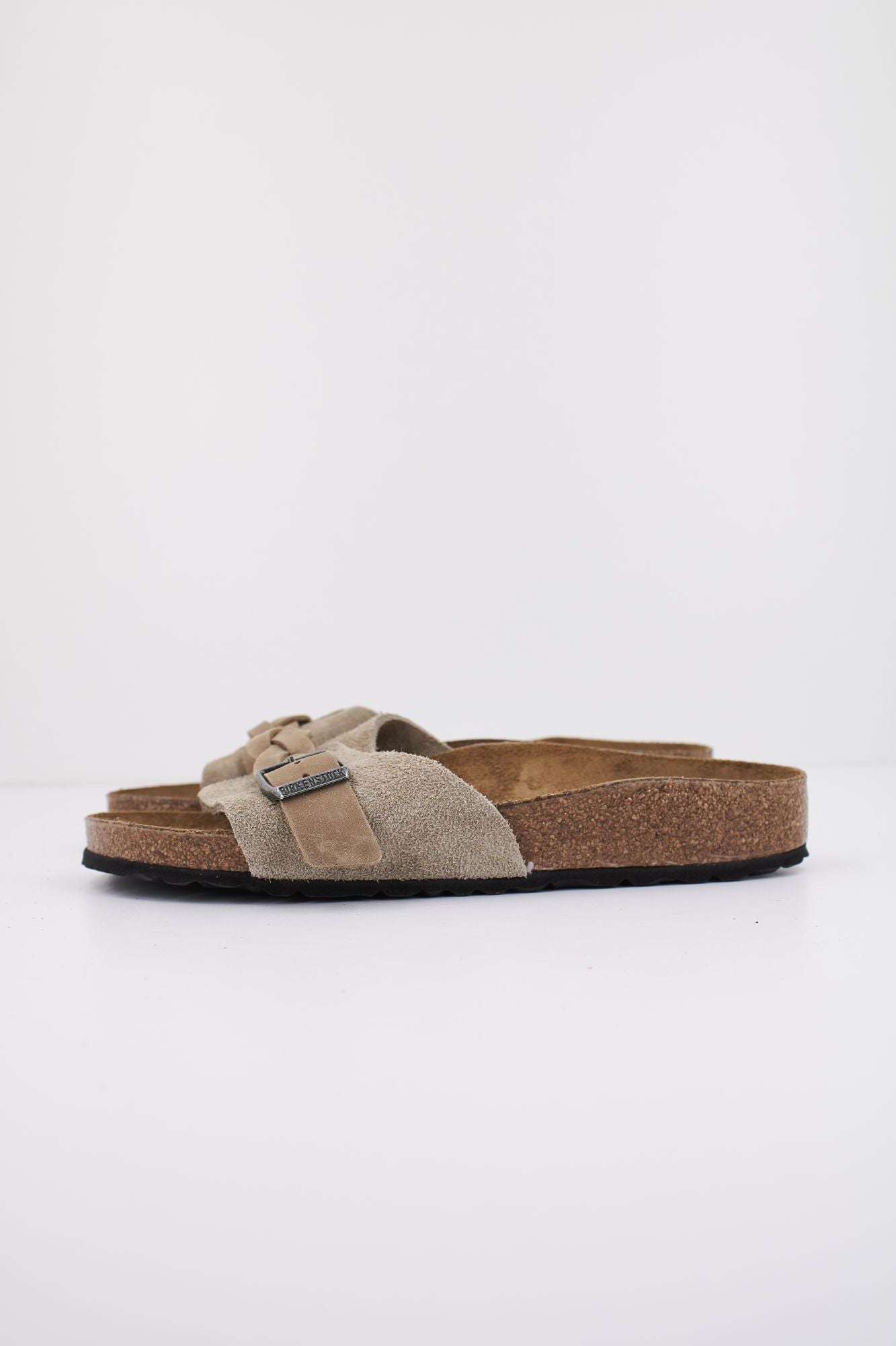 BIRKENSTOCK PULA BRAIDED SUEDE LEATHE en color BEIS (1)