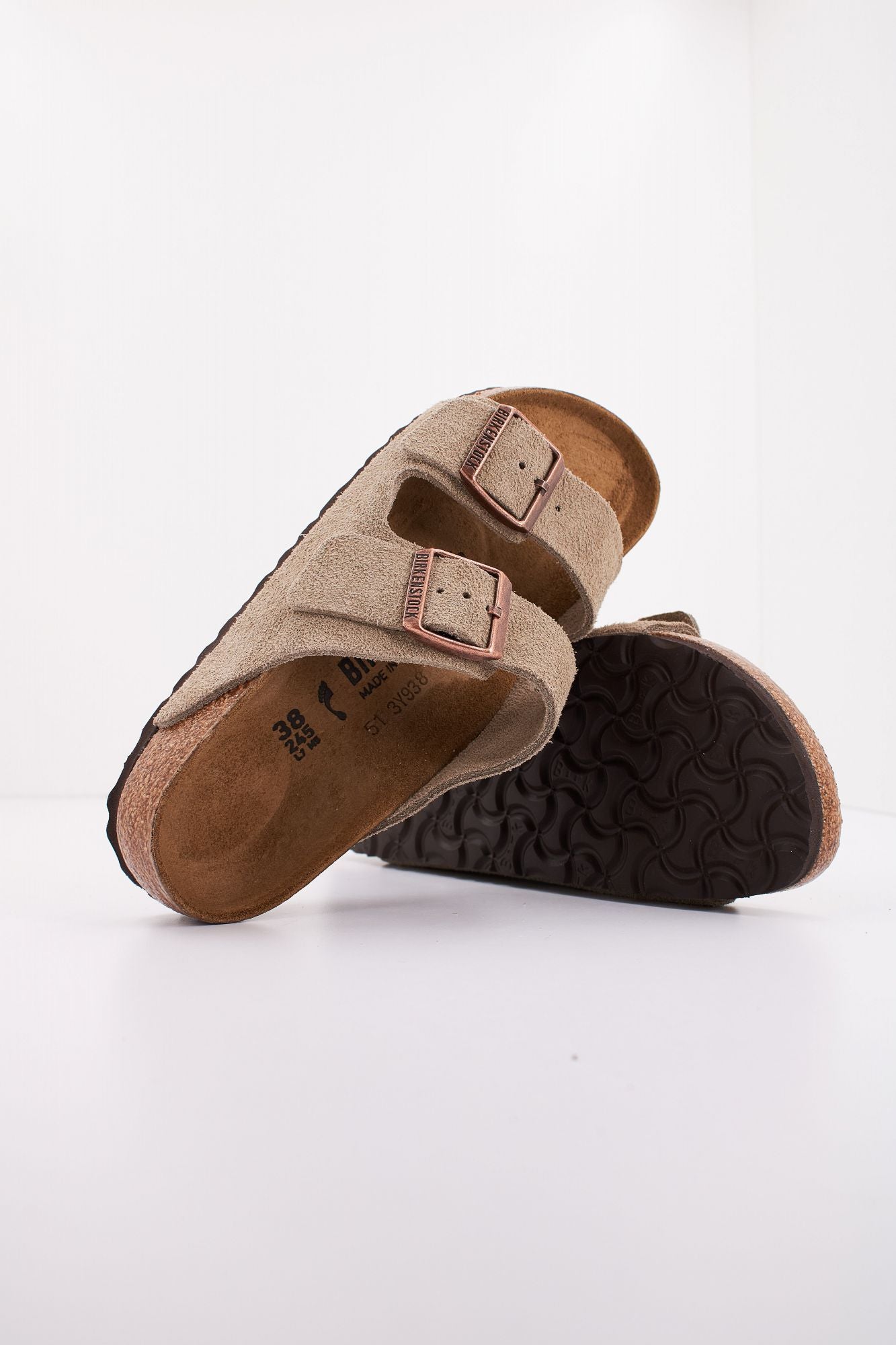 BIRKENSTOCK ARIZONA SUEDE LEATHER en color BEIS (4)