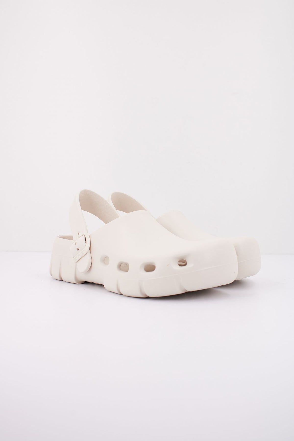 BIRKENSTOCK BIRKI FLOW en color BEIS (2)