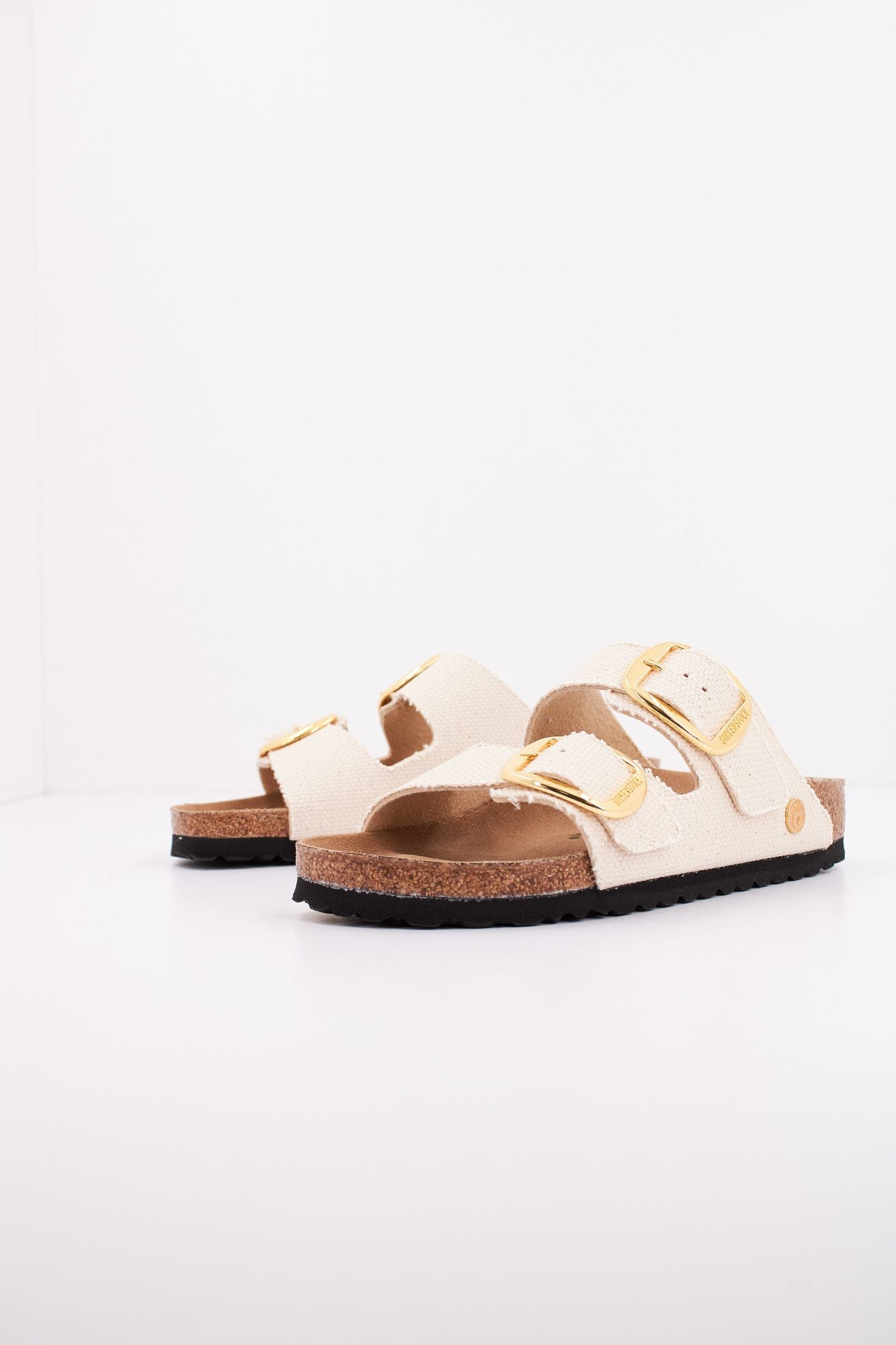 BIRKENSTOCK ARIZONA BIG BUCKLE RIVET LOGO en color BEIS (2)
