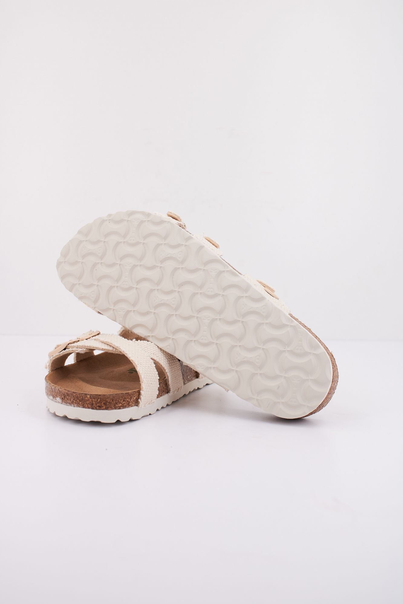 BIRKENSTOCK FRANCA RIVET LOGO en color BEIS (5)
