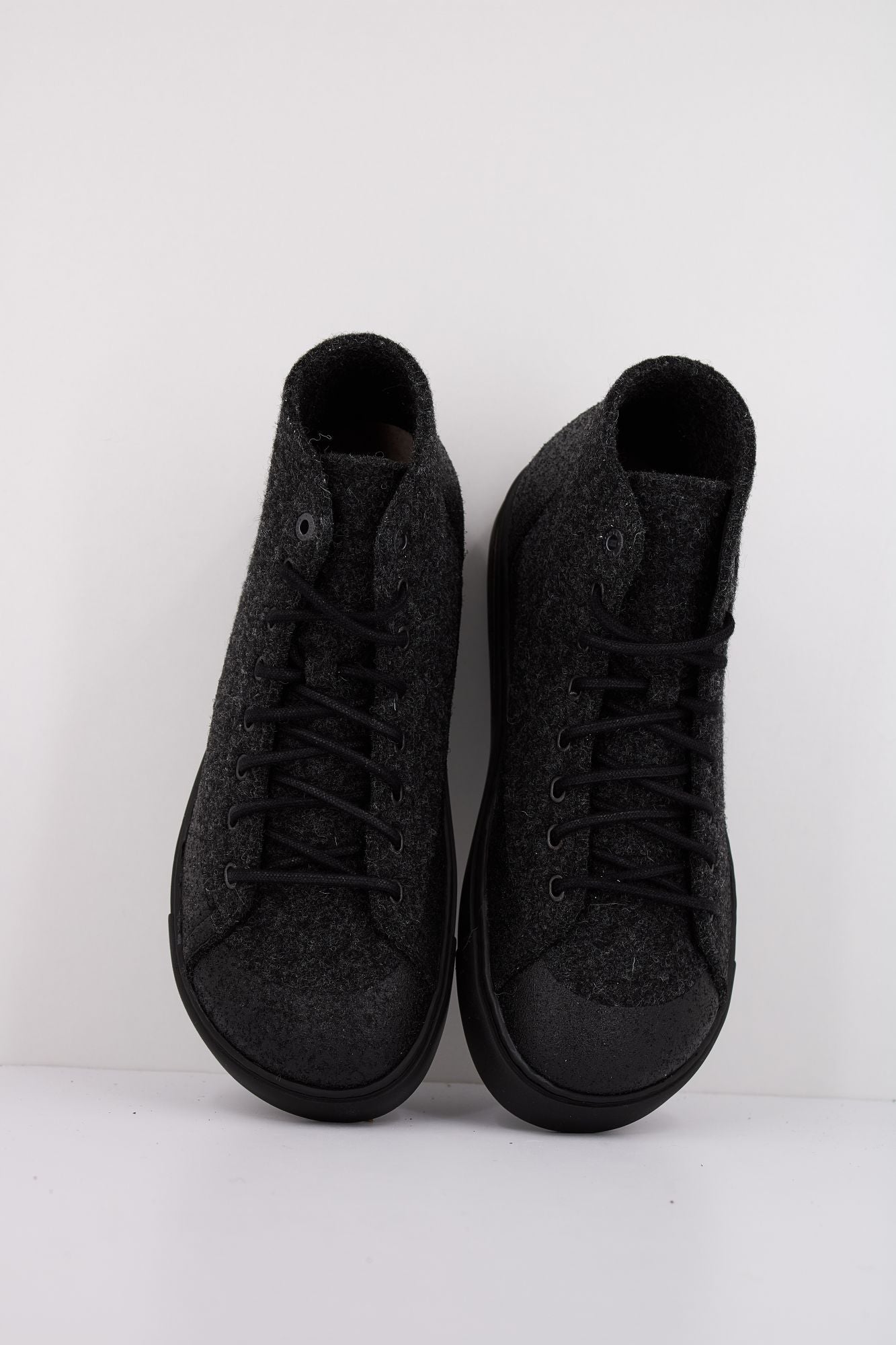 BIRKENSTOCK BEND MID DIP en color NEGRO (3)