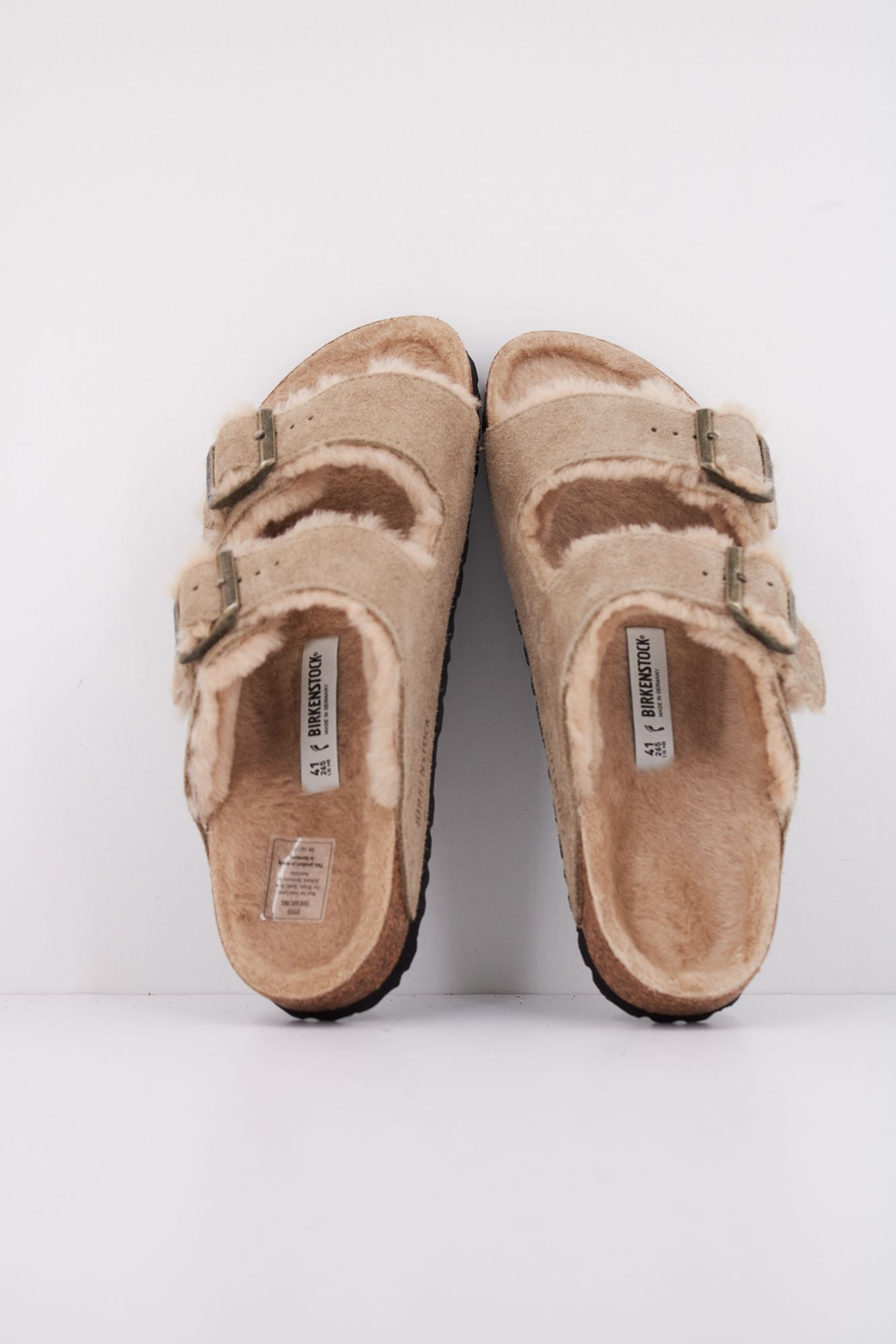 BIRKENSTOCK ARIZONA en color BEIS (3)