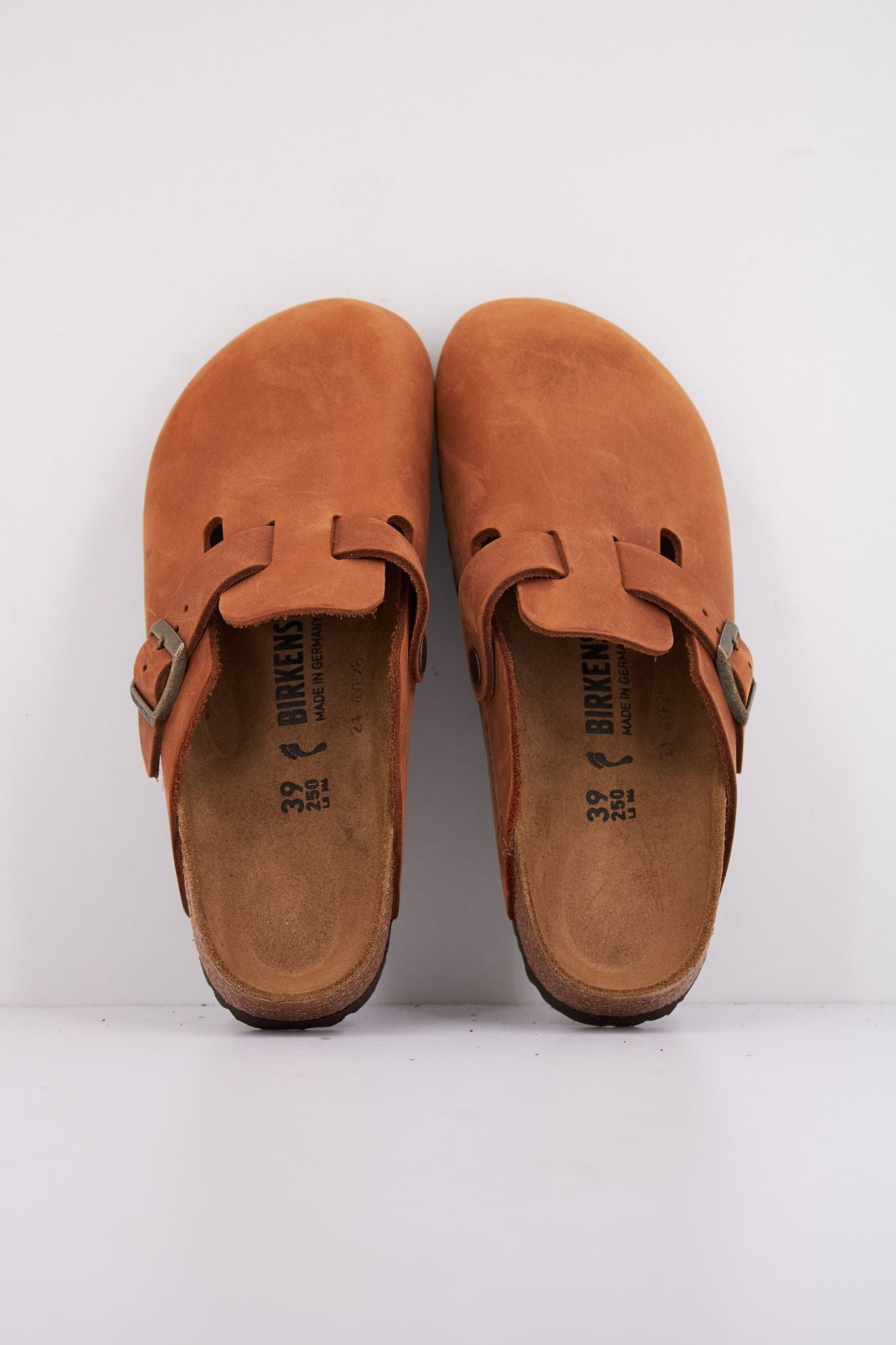 BIRKENSTOCK BOSTON en color MARRON (3)