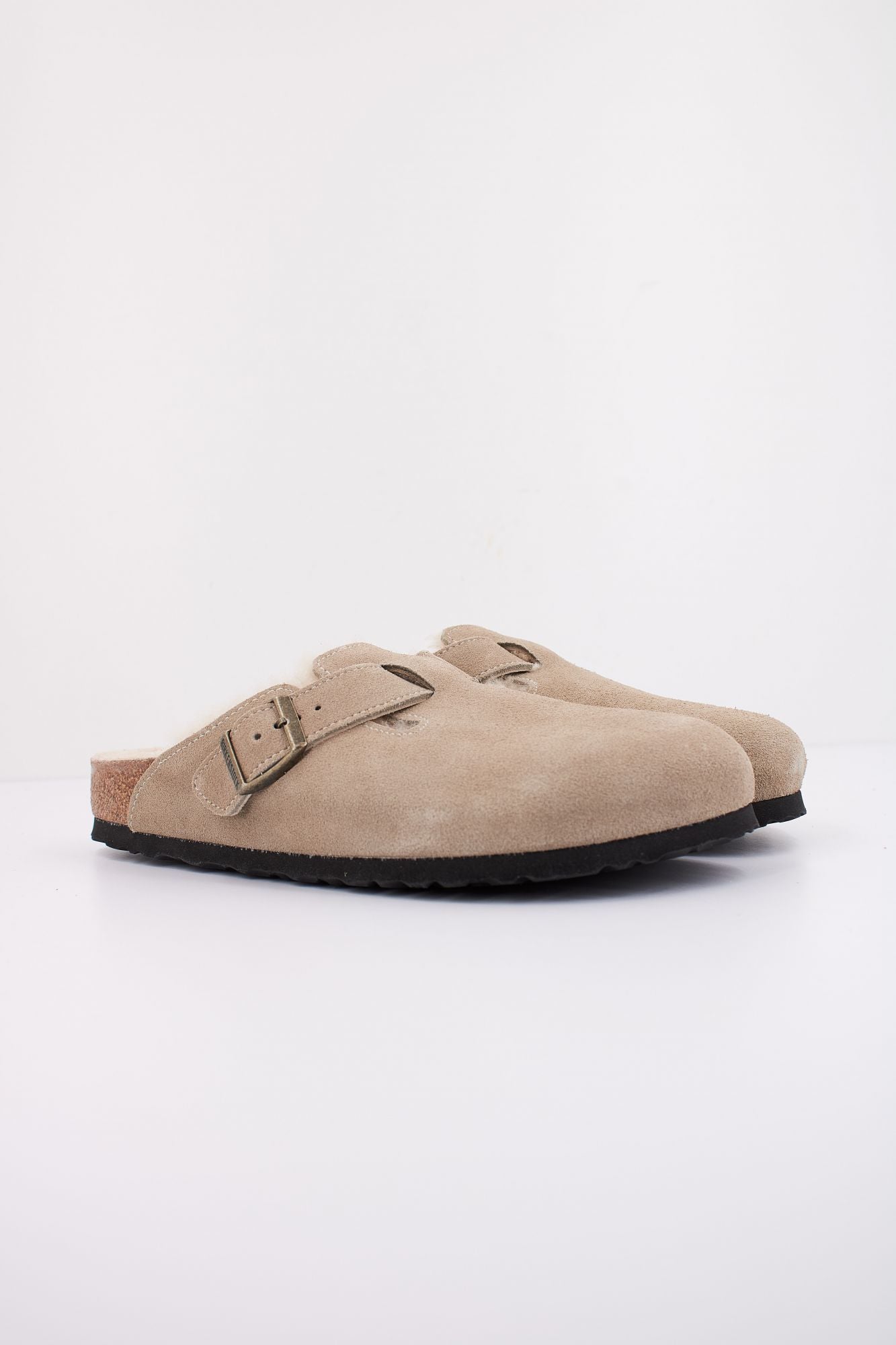 BIRKENSTOCK BOSTON en color MARRON CLARO (2)