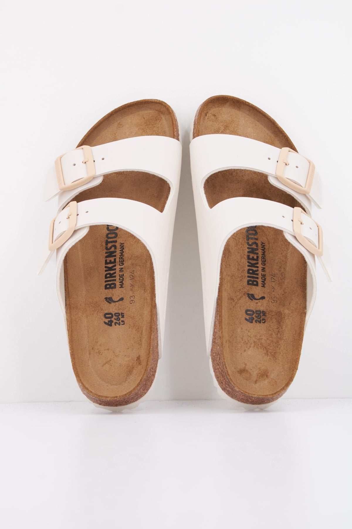 BIRKENSTOCK ARIZONA BS en color BEIS (3)