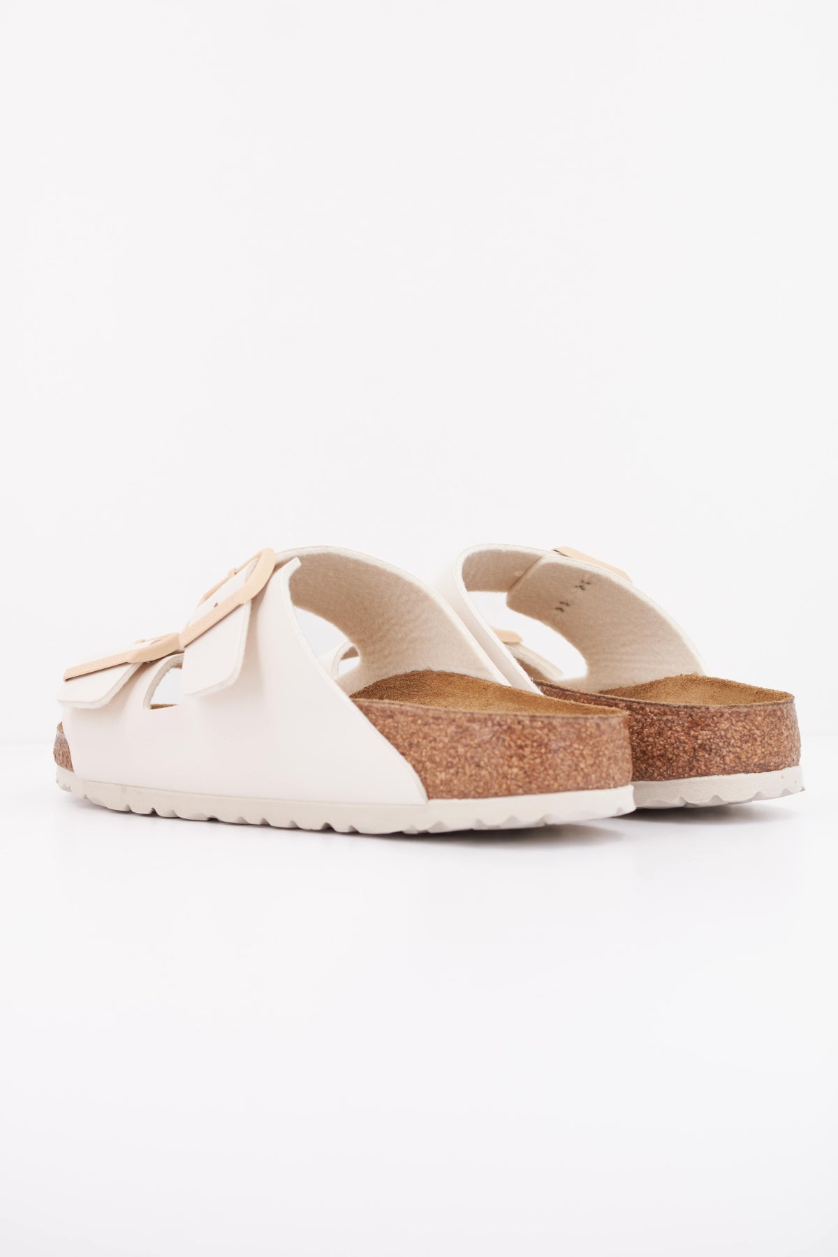 BIRKENSTOCK ARIZONA BS en color BEIS (4)