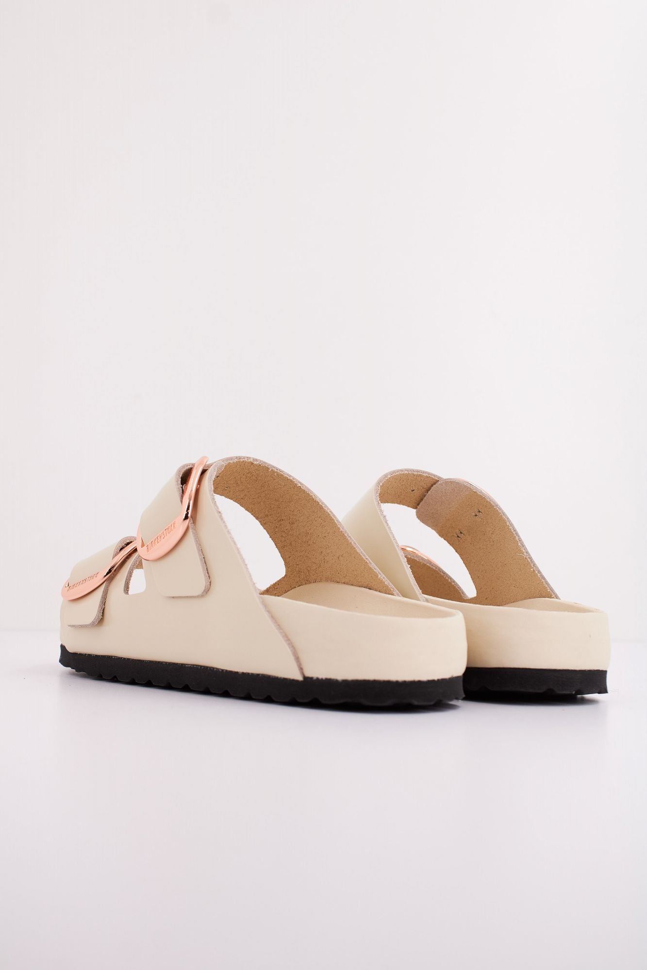 BIRKENSTOCK ARIZONA BIG BUCKLE en color BEIS (4)