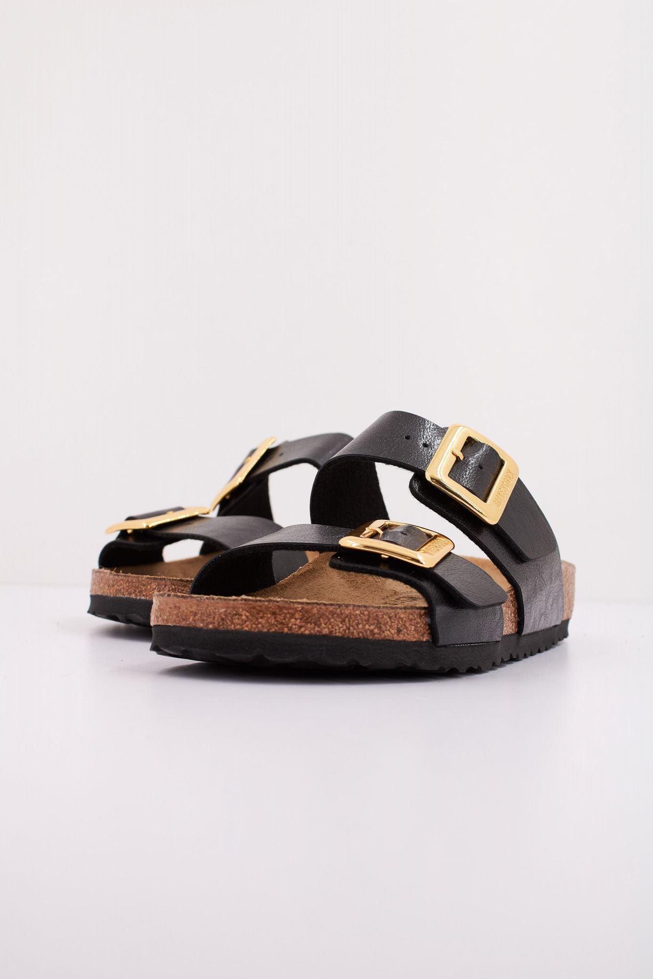 BIRKENSTOCK SYDNEY CUSHIOM BUCKLE en color NEGRO (2)