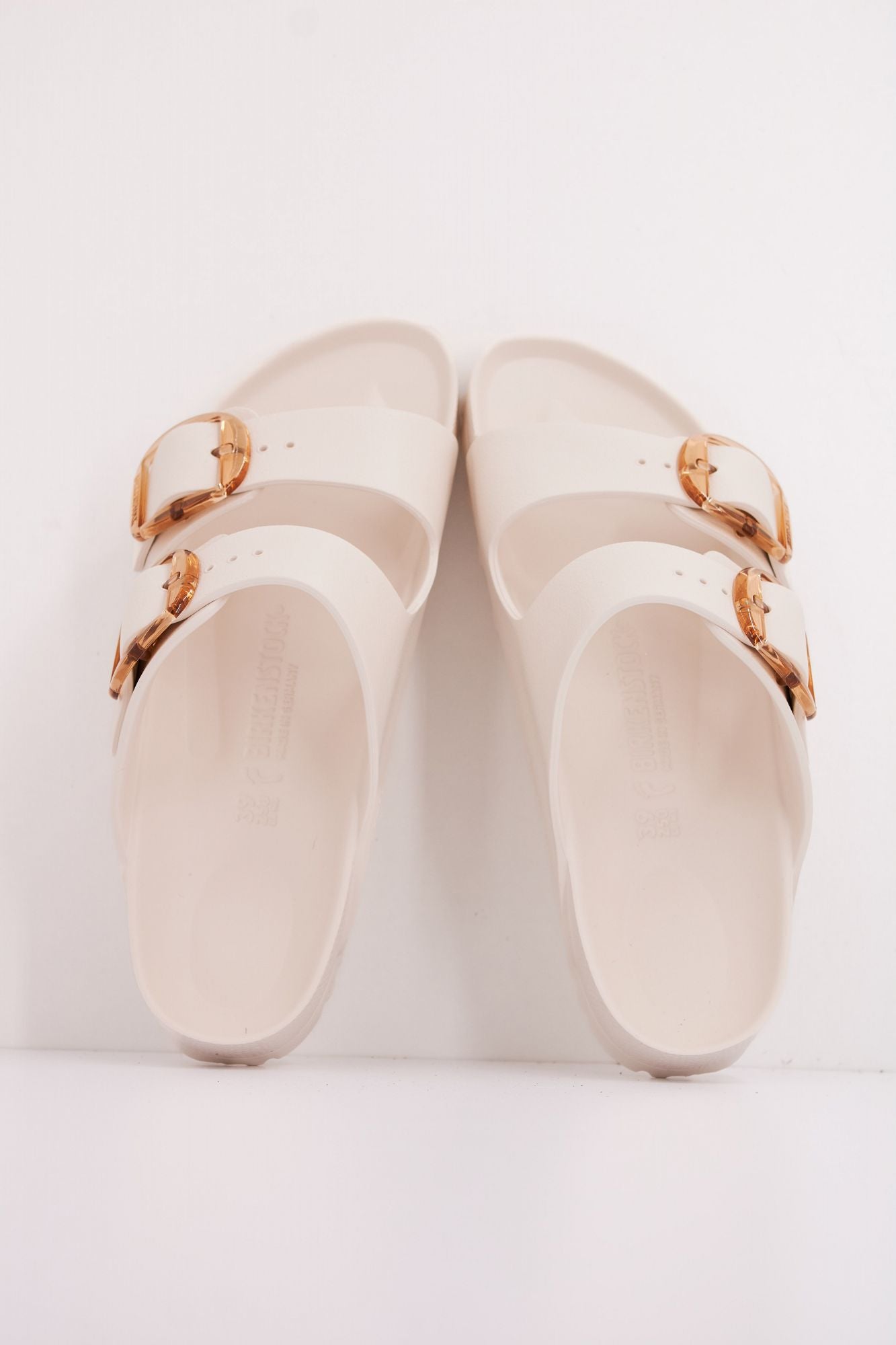 BIRKENSTOCK ARIZONA BIG BUCKLE EVA en color BLANCO (3)