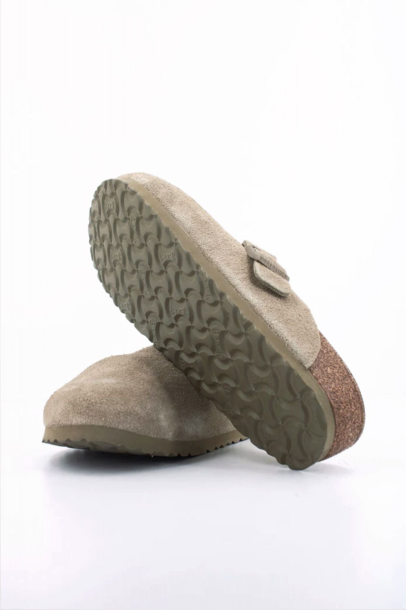 BIRKENSTOCK BOSTON LEVE en color BEIS (5)