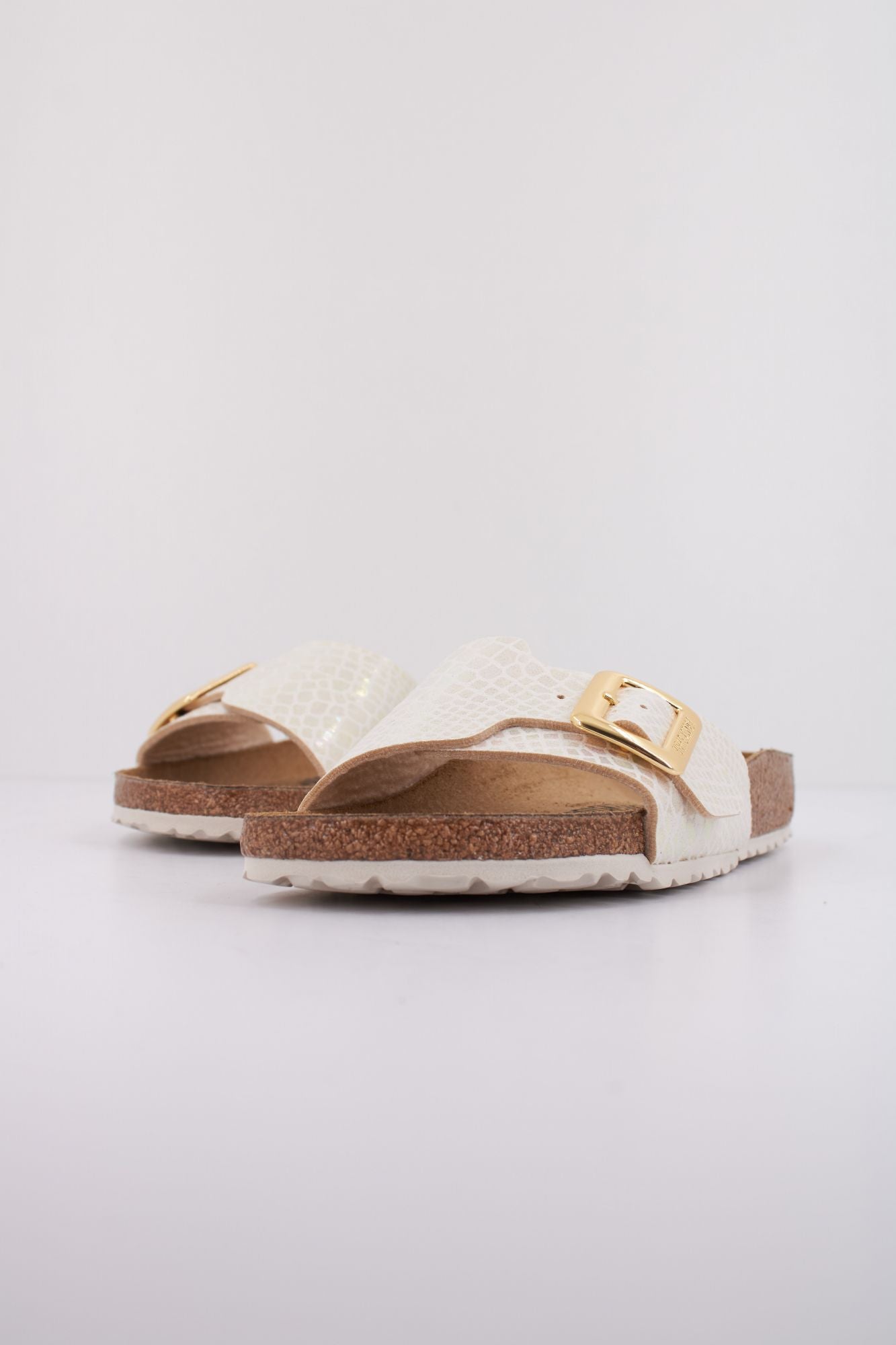 BIRKENSTOCK CATALINA CUSHION BUCKLE en color BLANCO (2)