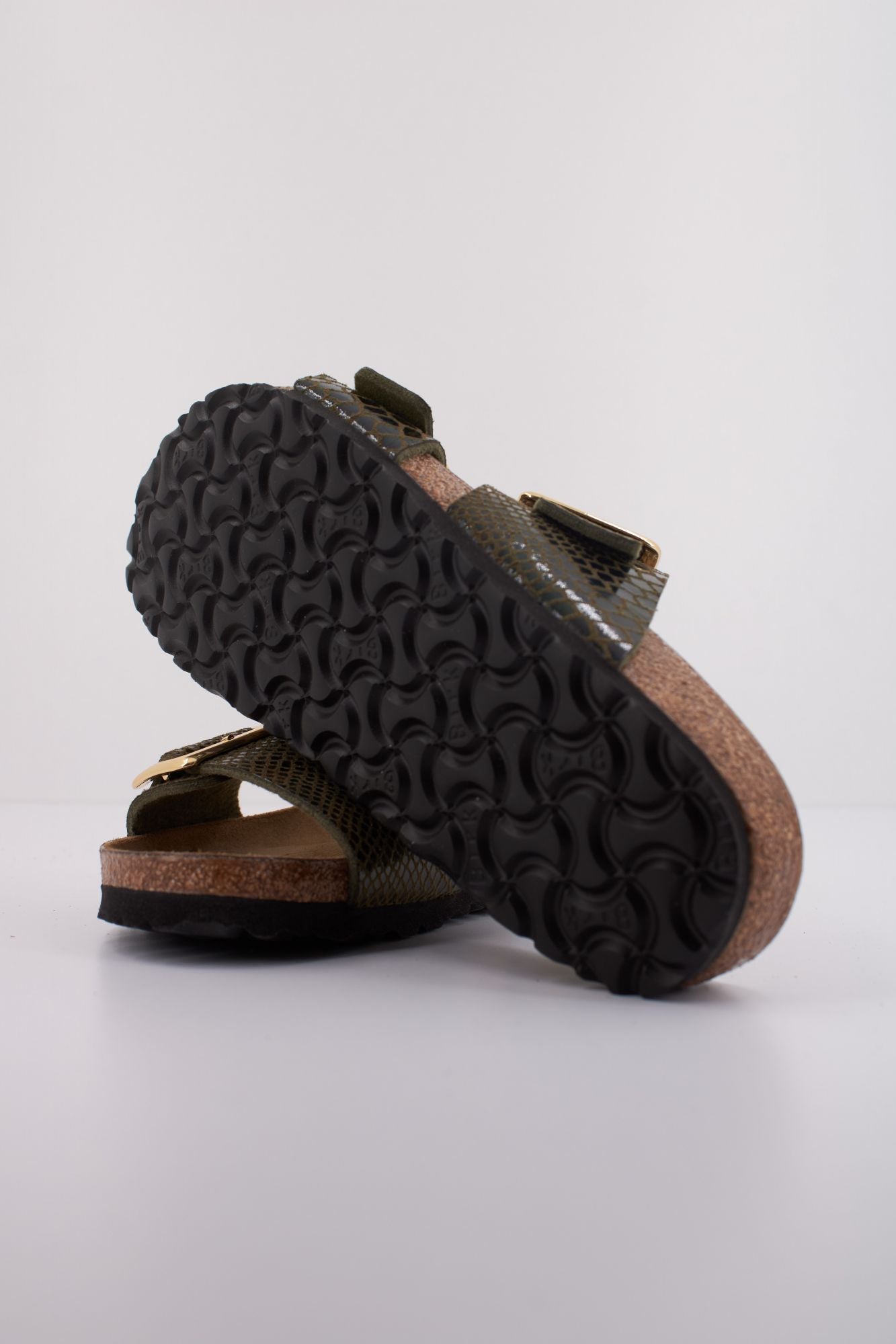 BIRKENSTOCK SYDNEY CUSHION BUCKLE en color VERDE (5)