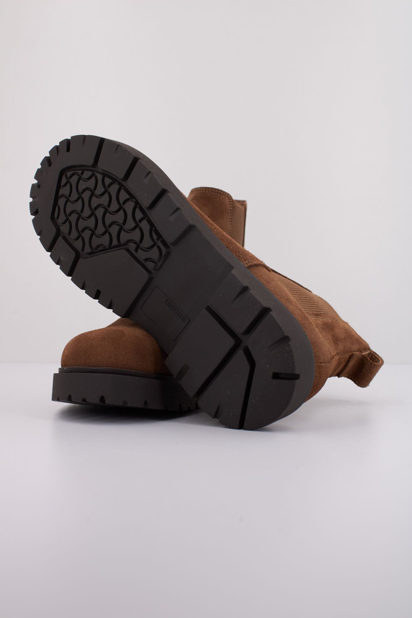 BIRKENSTOCK HIGHWOOD SLIP ON MID en color MARRON (5)