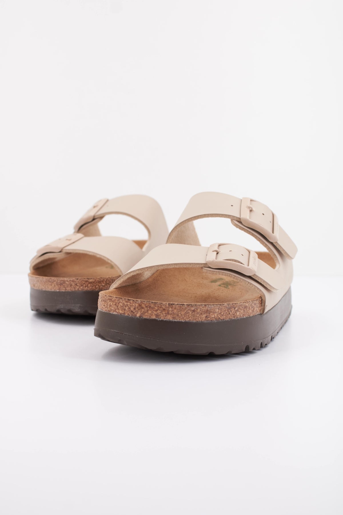 BIRKENSTOCK ARIZONA FLEX PLATFORM en color MARRON (2)