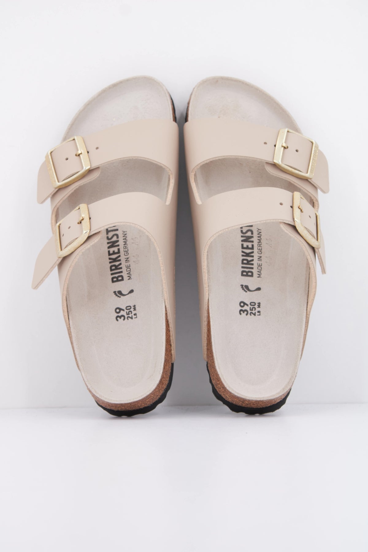BIRKENSTOCK ARIZONA BS en color BEIS (3)
