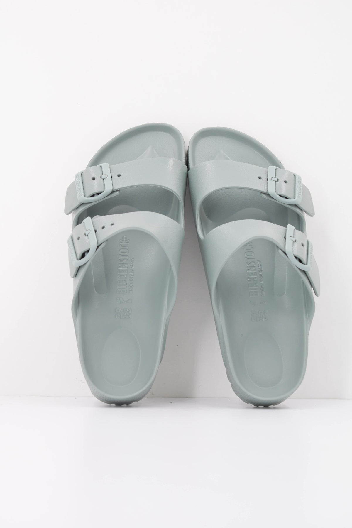 BIRKENSTOCK ARIZONA ESSENTIALS EVA en color VERDE (3)