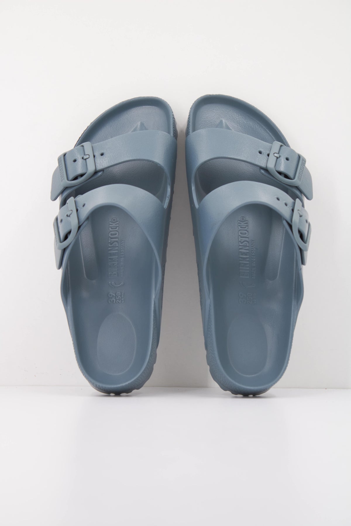 BIRKENSTOCK ARIZONA ESSENTIALS EVA en color AZUL (3)