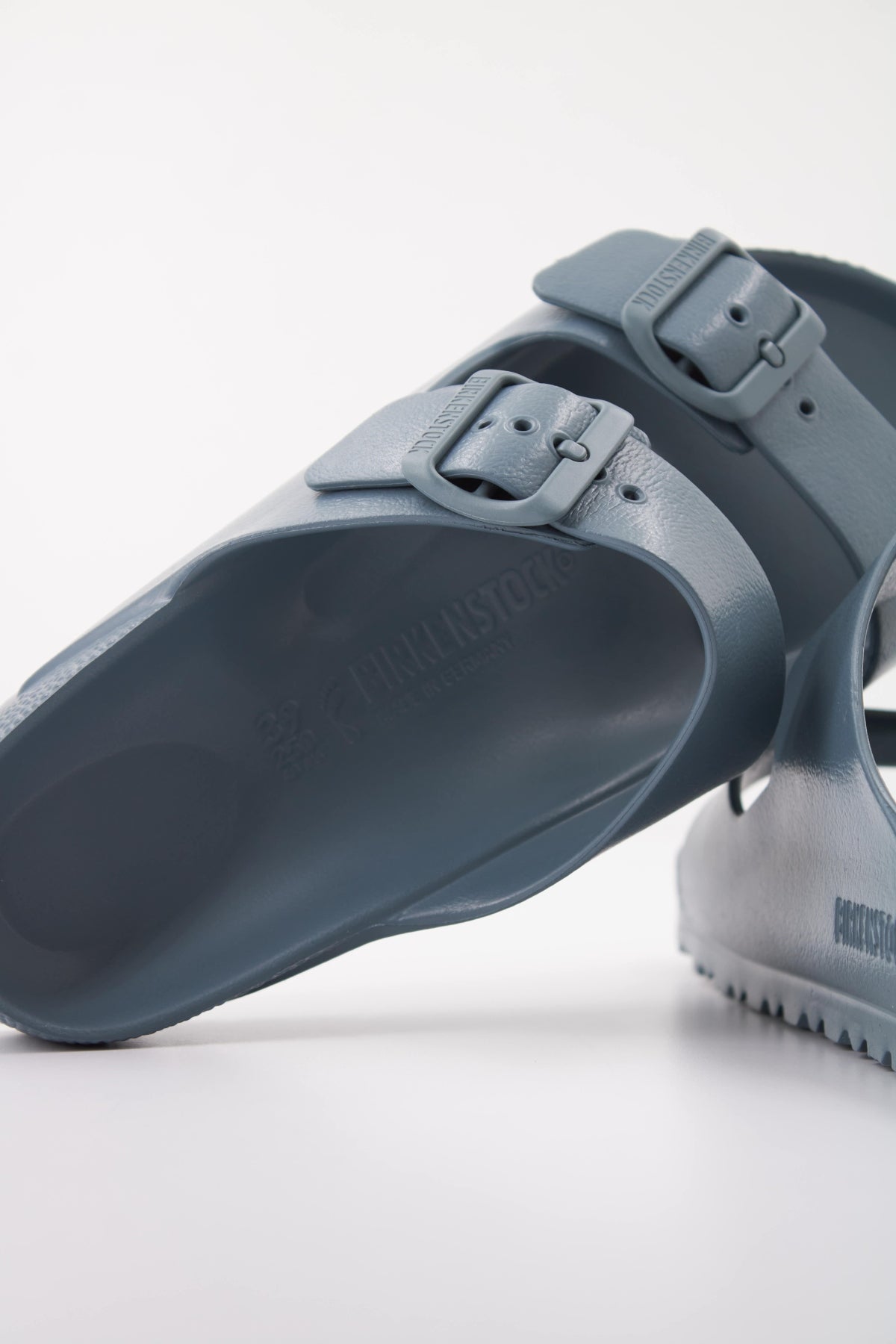 BIRKENSTOCK ARIZONA ESSENTIALS EVA en color AZUL (5)