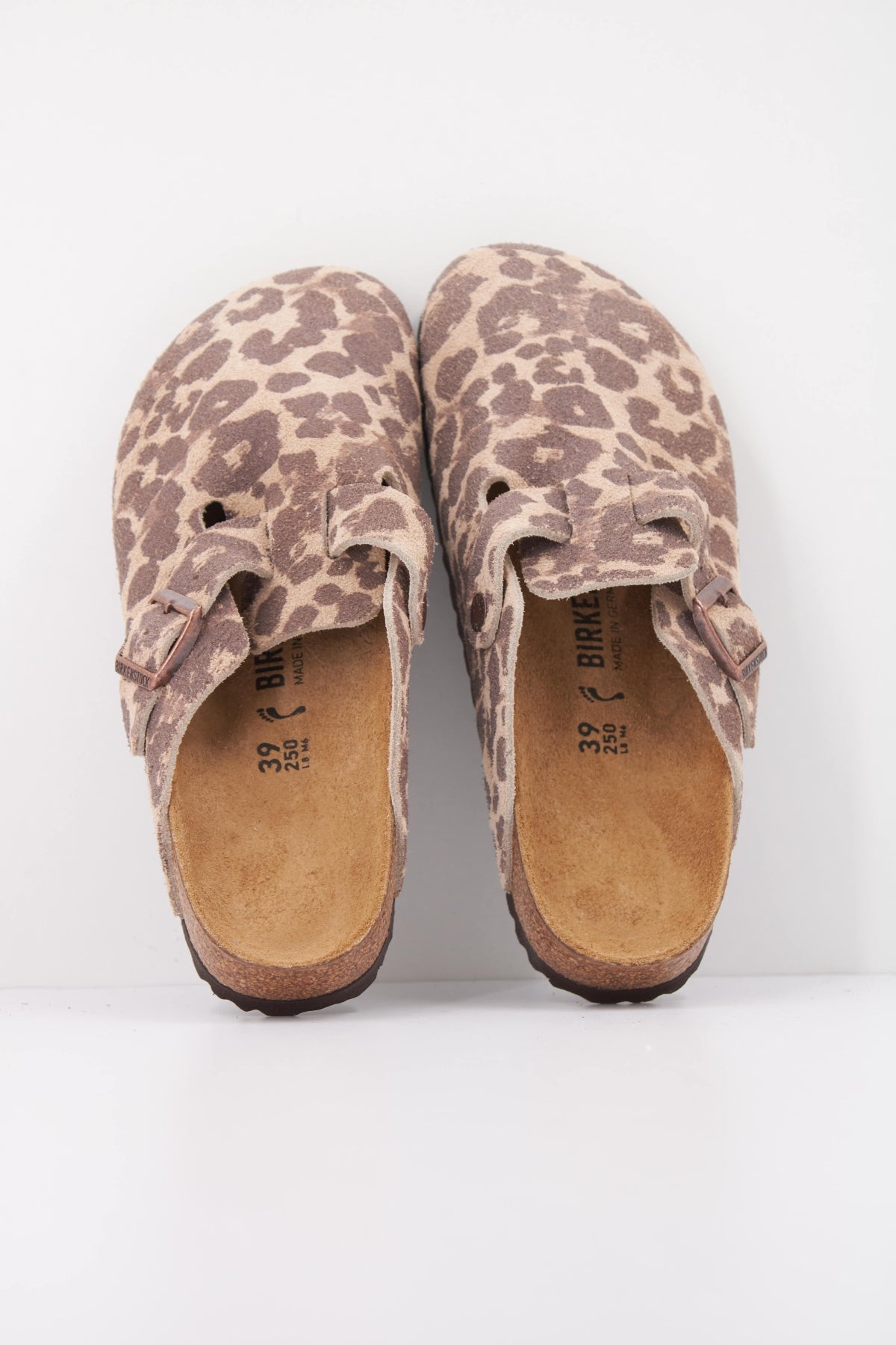 BIRKENSTOCK BOSTON SUEDE LEATHER en color ANIMAL PRINT (3)