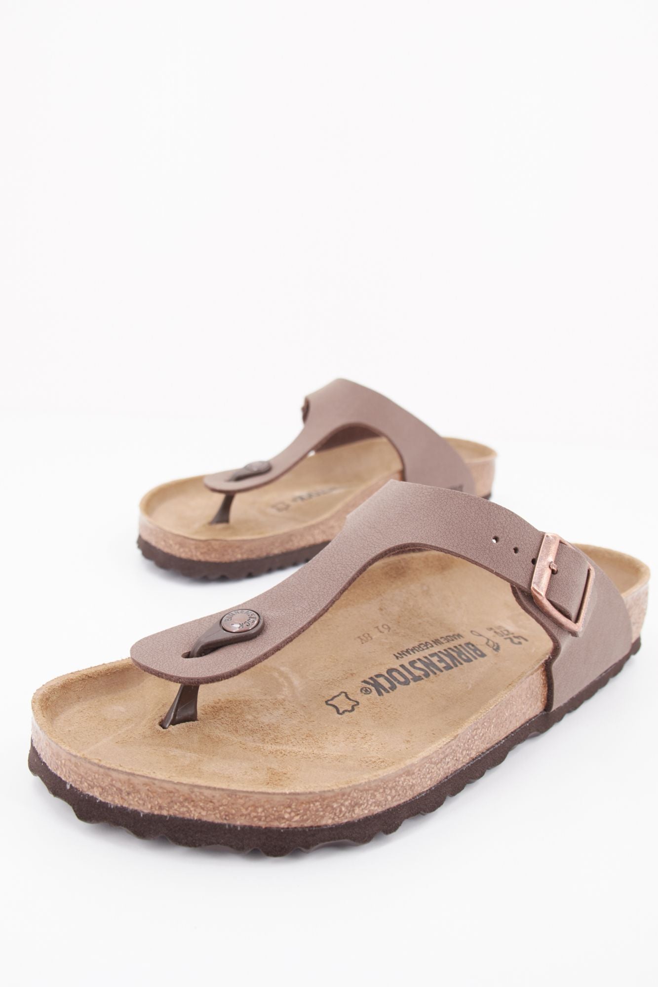 BIRKENSTOCK GIZEH BF en color MARRON (1)