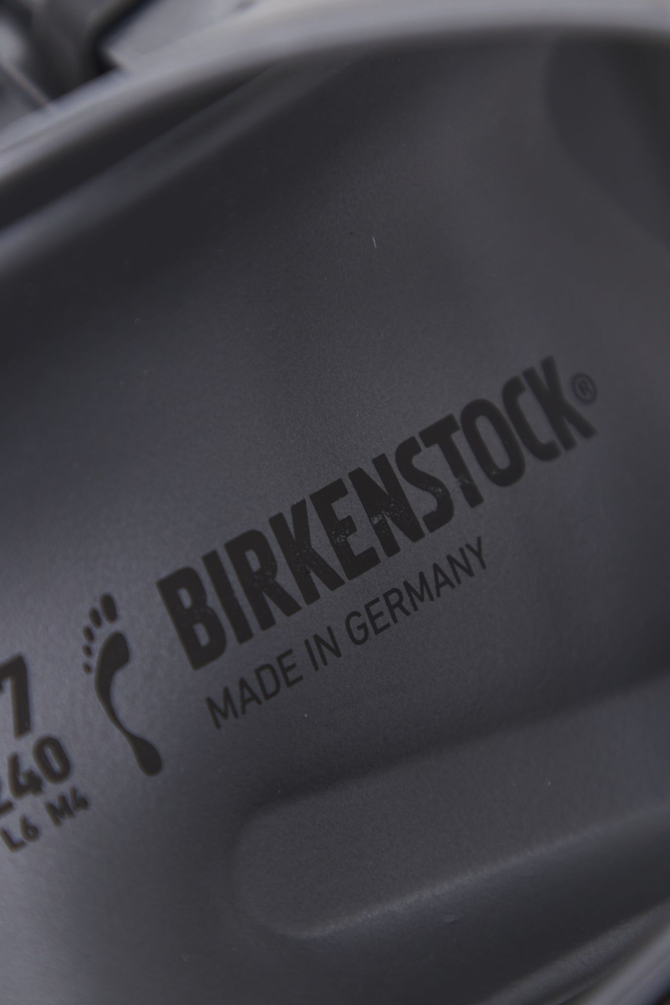 BIRKENSTOCK ARIZONA ESSENTIALS EVA en color GRIS (4)