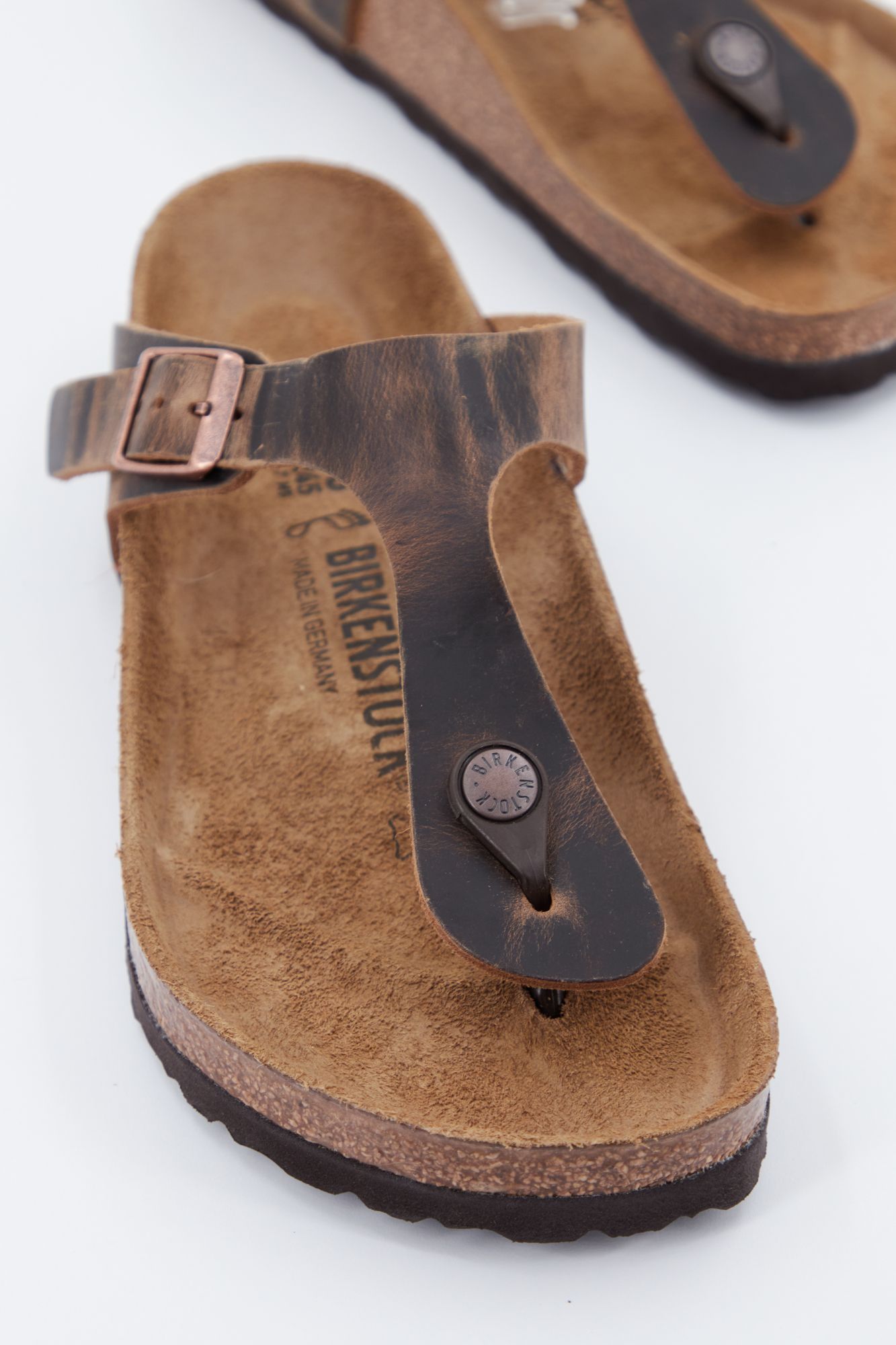 BIRKENSTOCK Gizeh NU Oiled en color MARRON (1)