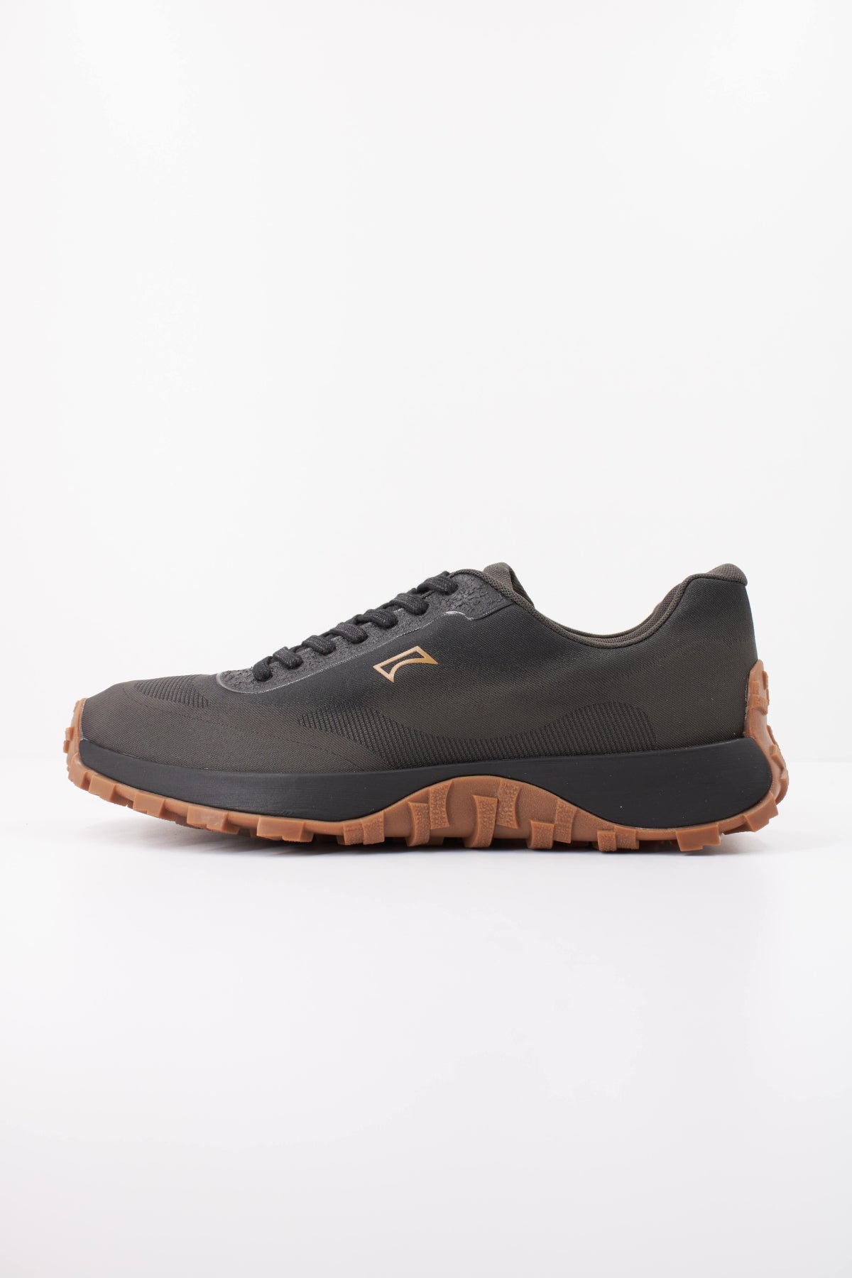 CAMPER JACQUARD 3D en color NEGRO (1)
