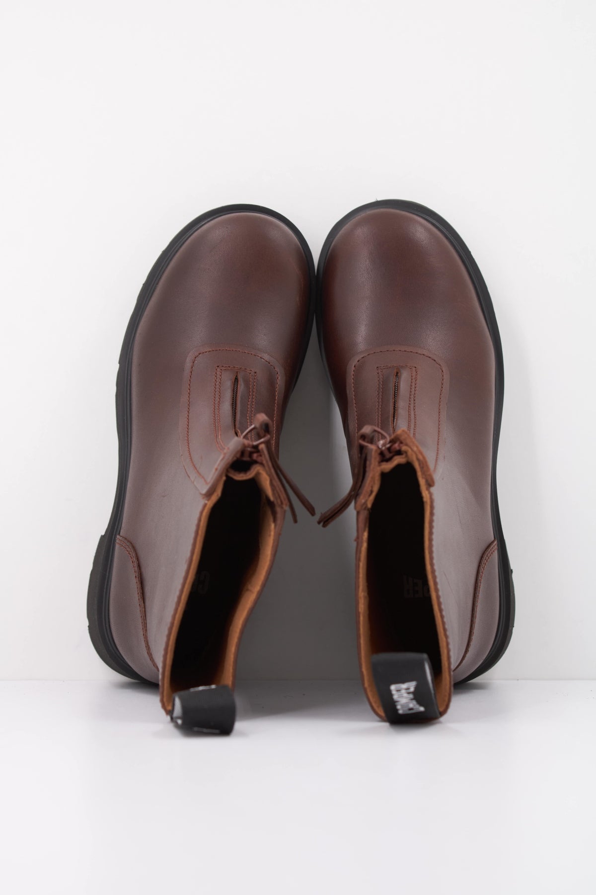 CAMPER NORAY en color MARRON (3)