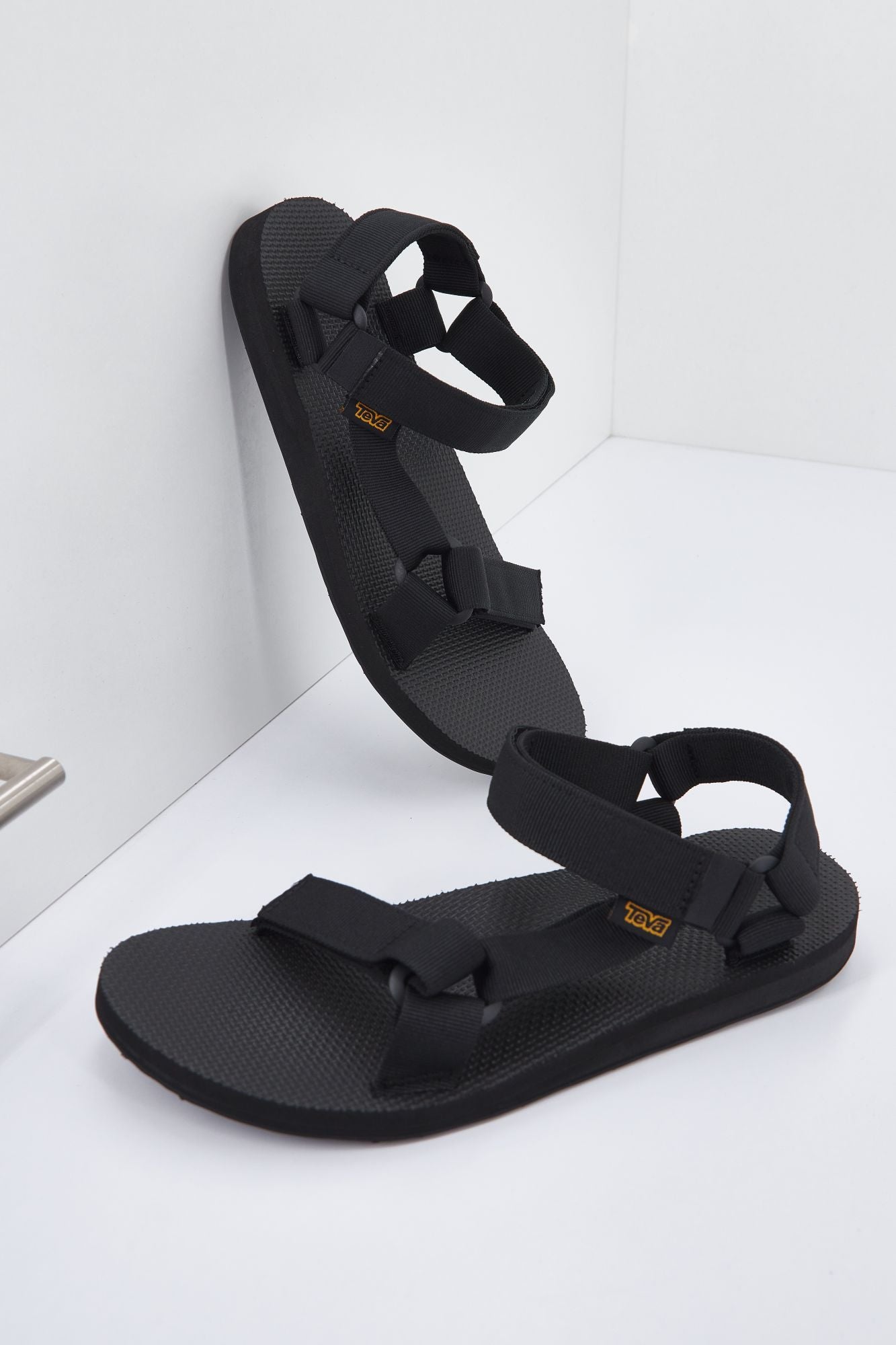 TEVA 1004010 en color NEGRO (4)