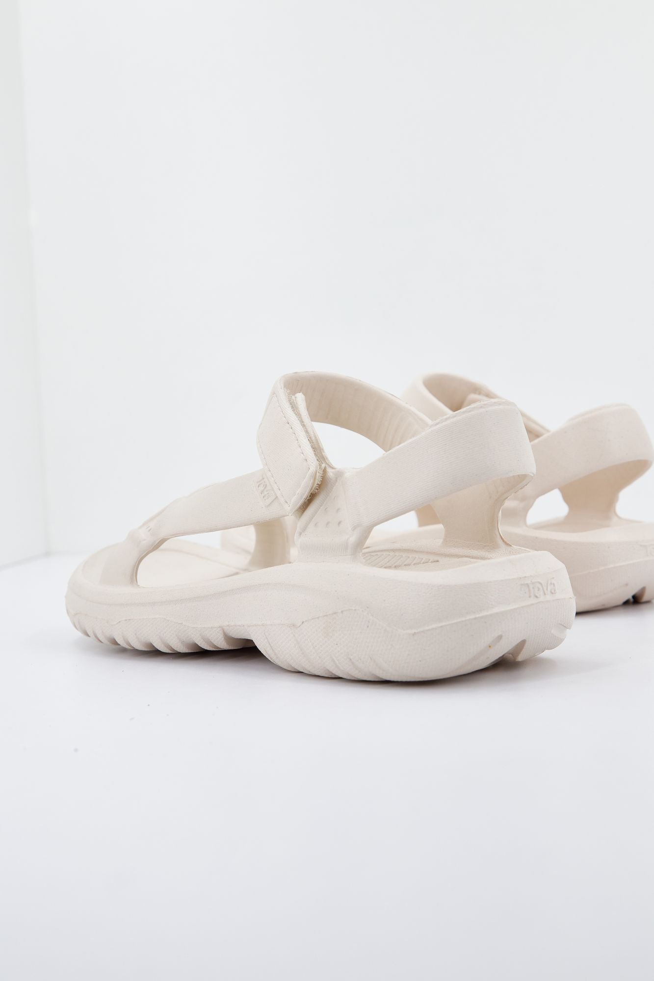 TEVA W HURRICANE DRIFT en color BEIS (3)