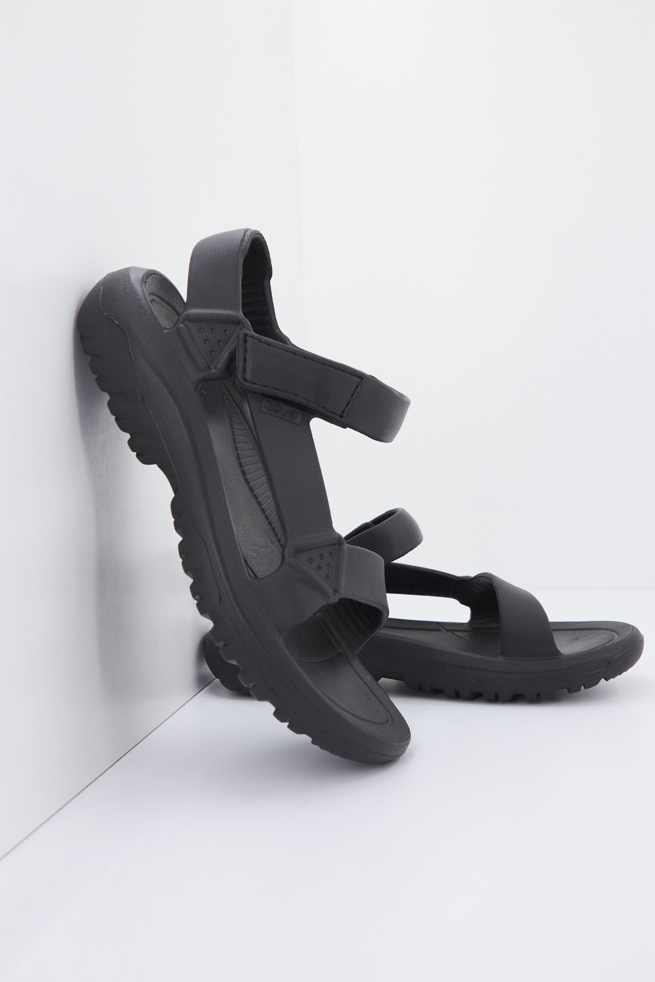 TEVA W HURRICANE DRIFT en color NEGRO (1)