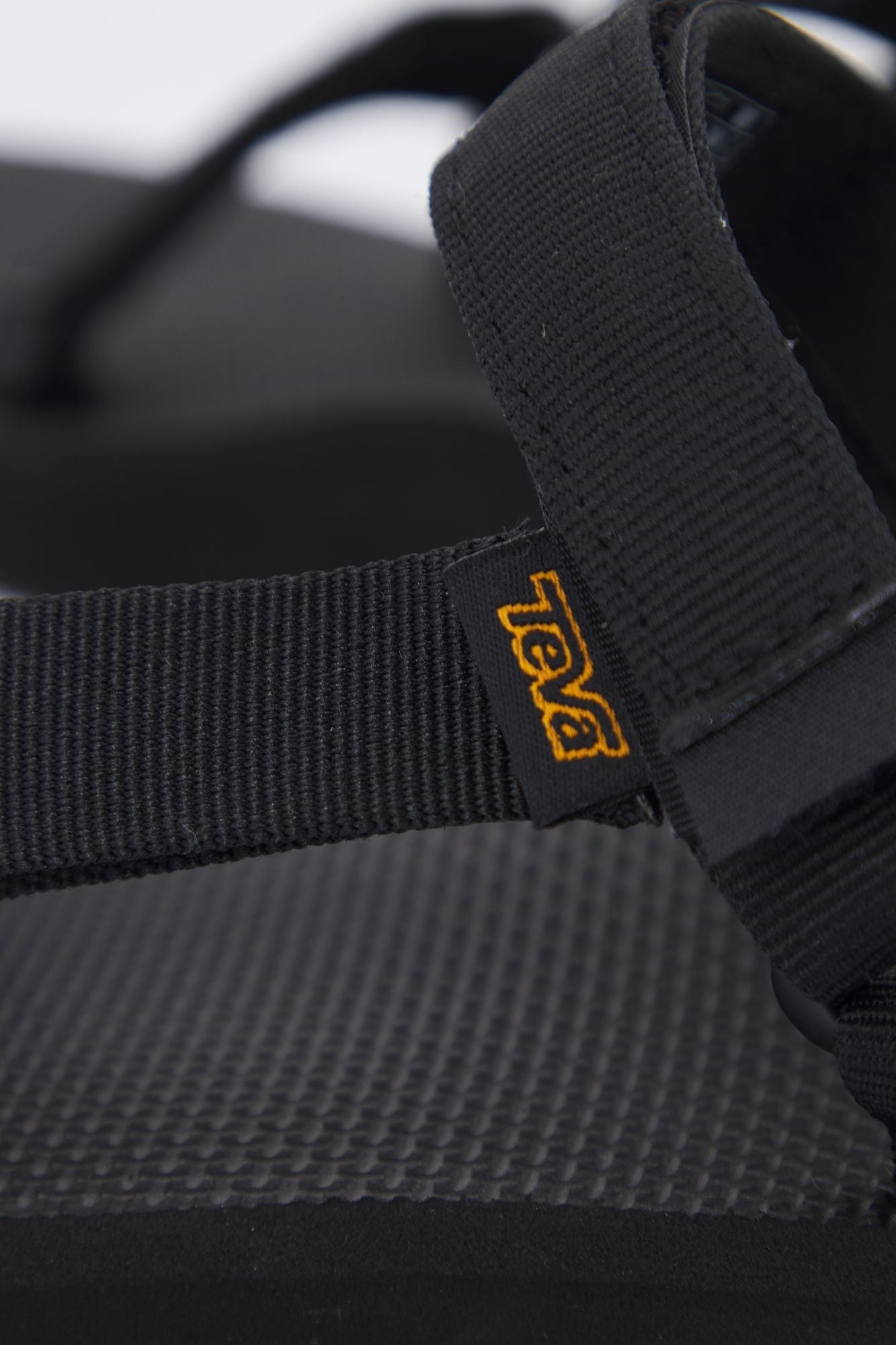 TEVA W MIDFORM UNIVER en color NEGRO (4)