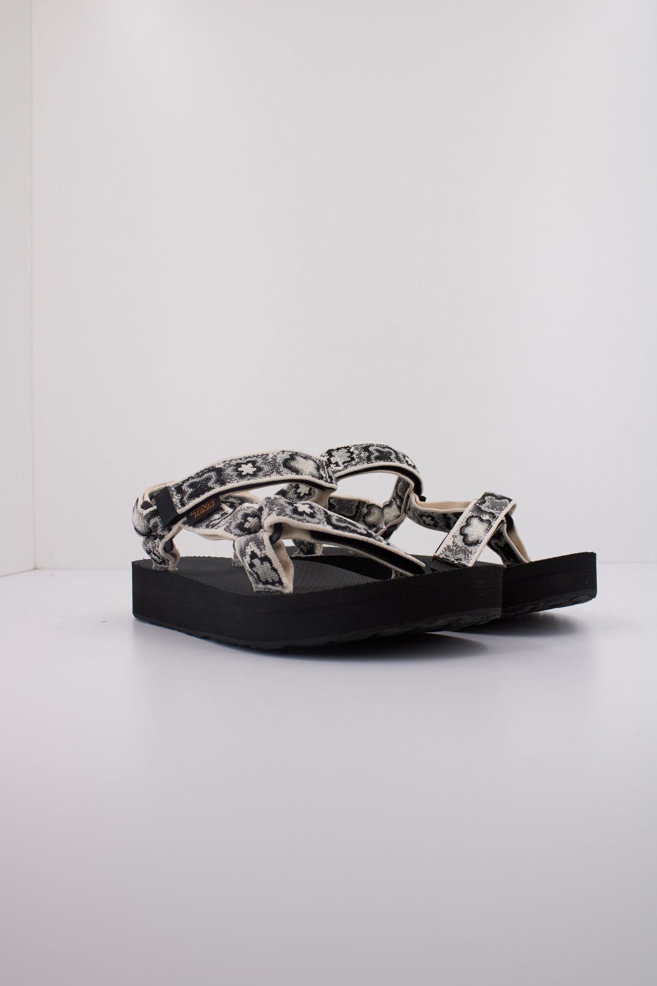 TEVA W MIDFORM UNIVERSAL en color NEGRO (2)